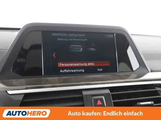 BMW X3 view 24
