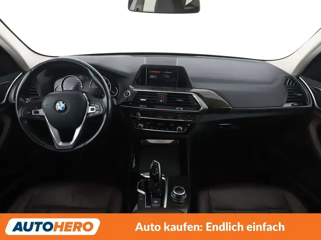 BMW X3 view 12
