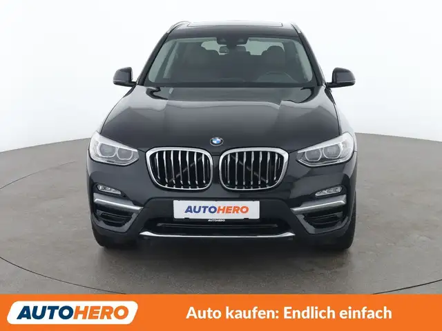 BMW X3 view 9