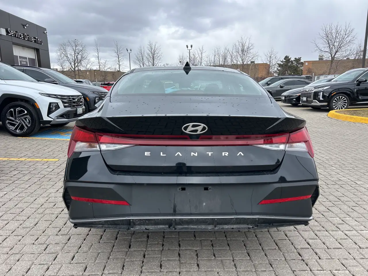Hyundai ELANTRA снимка Hyundai ELANTRA