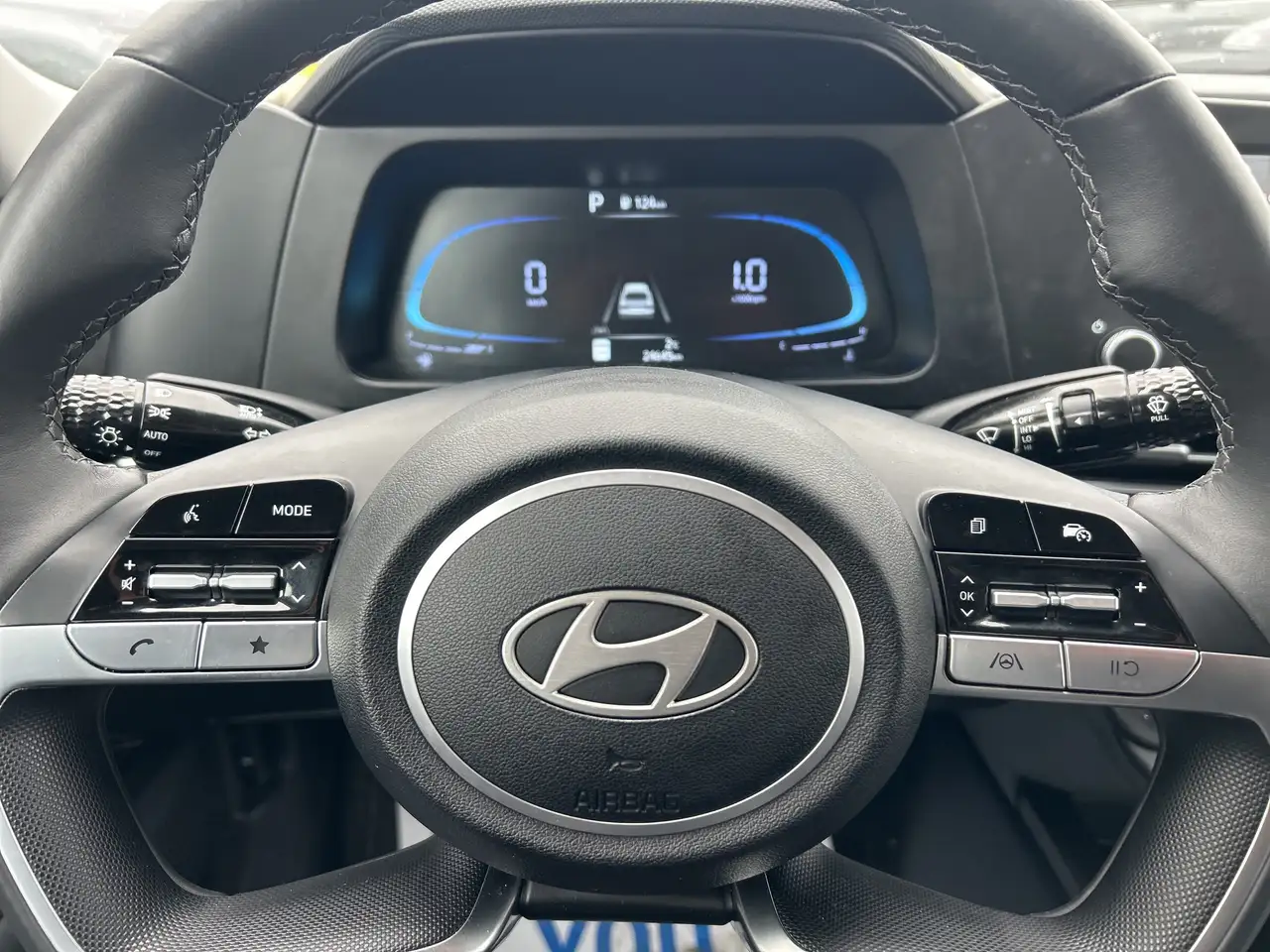 Hyundai ELANTRA снимка Hyundai ELANTRA