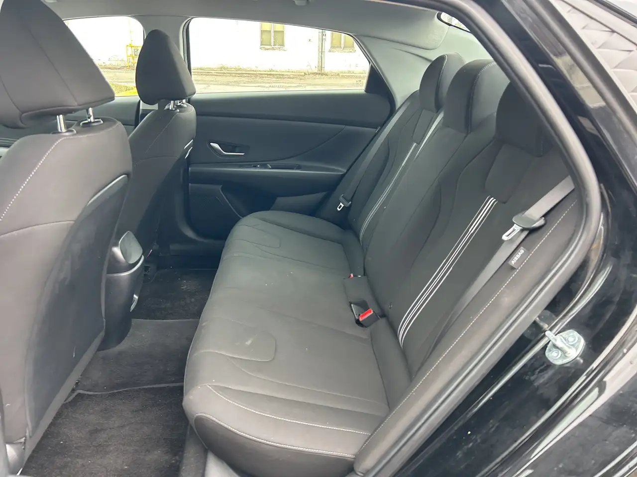 Hyundai ELANTRA снимка Hyundai ELANTRA