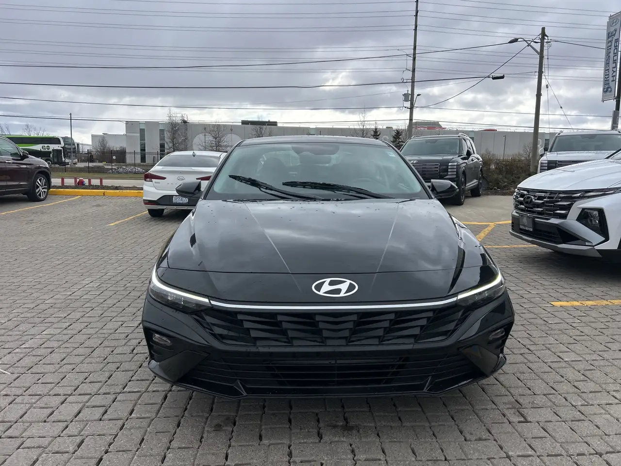 Hyundai ELANTRA снимка Hyundai ELANTRA