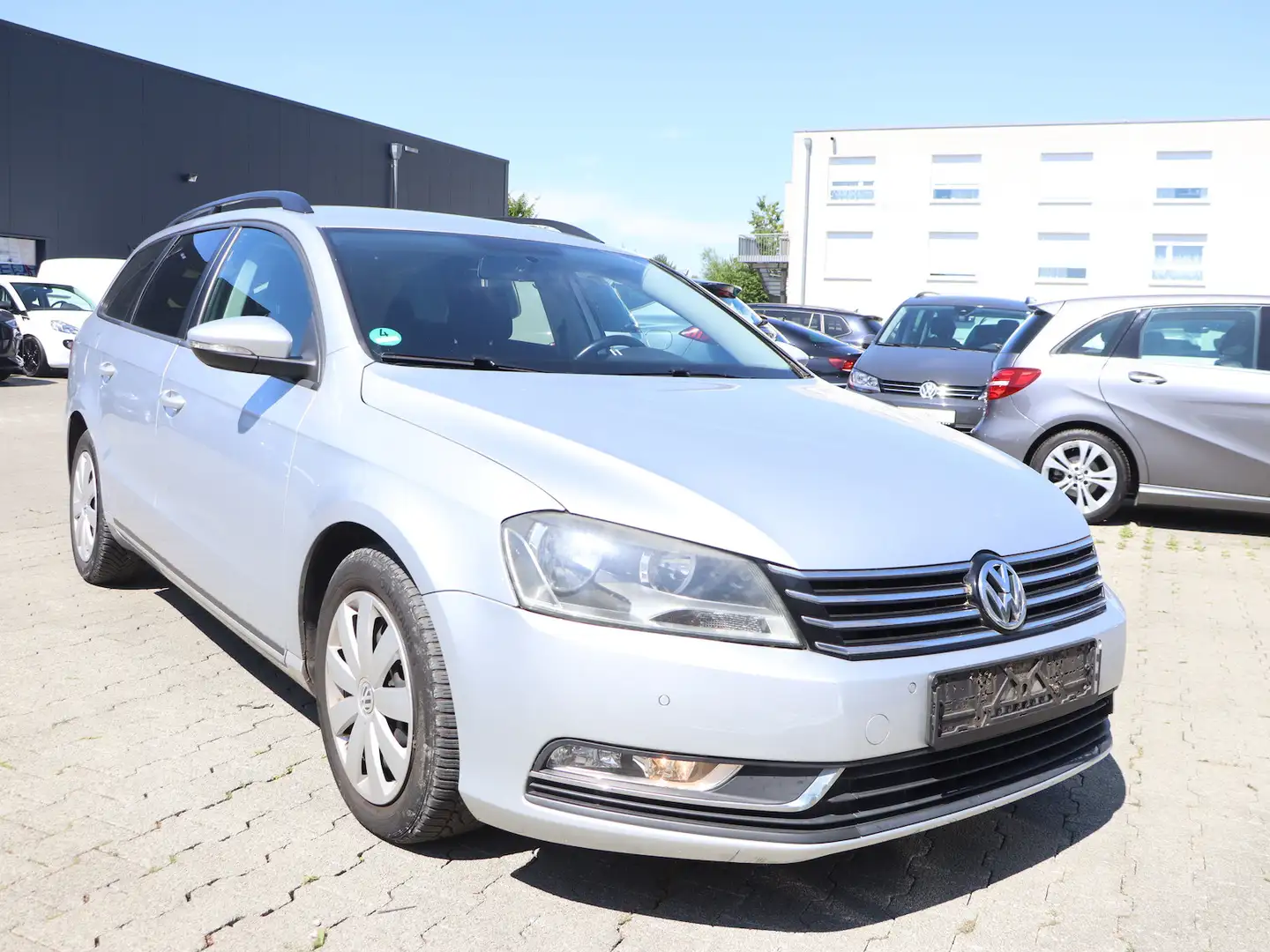 Volkswagen Passat Variant 2.0 TDI DSG BMT / AUTOMATIK Silber - 1