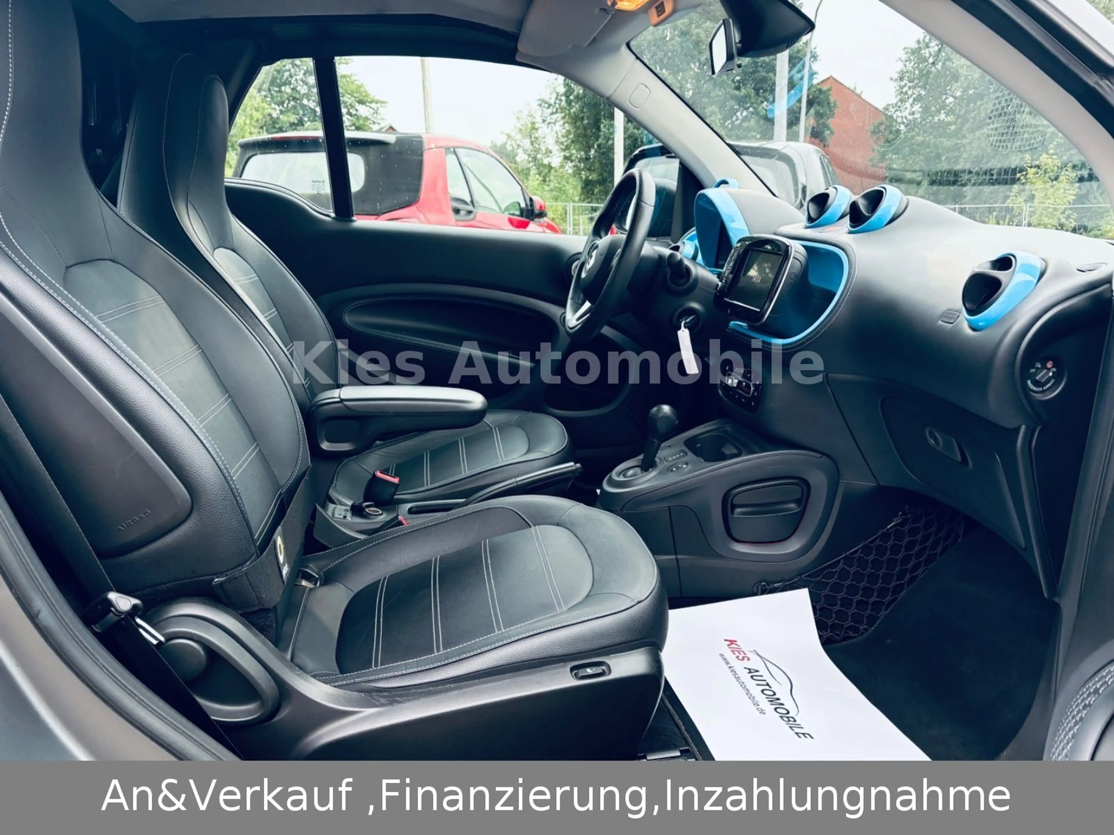 smart forTwo Cabrio Brabus Tailor Made LEDER/NAVI/KAME — photo 12
