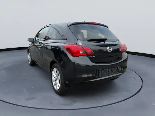Opel Corsa view 3