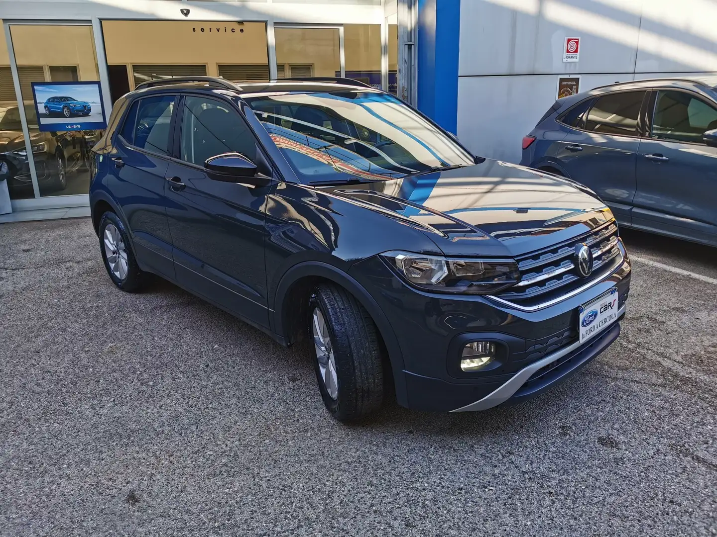 Volkswagen T-Cross 1.0 TSI 95cvStyle Iva Detraibile Gris - 2