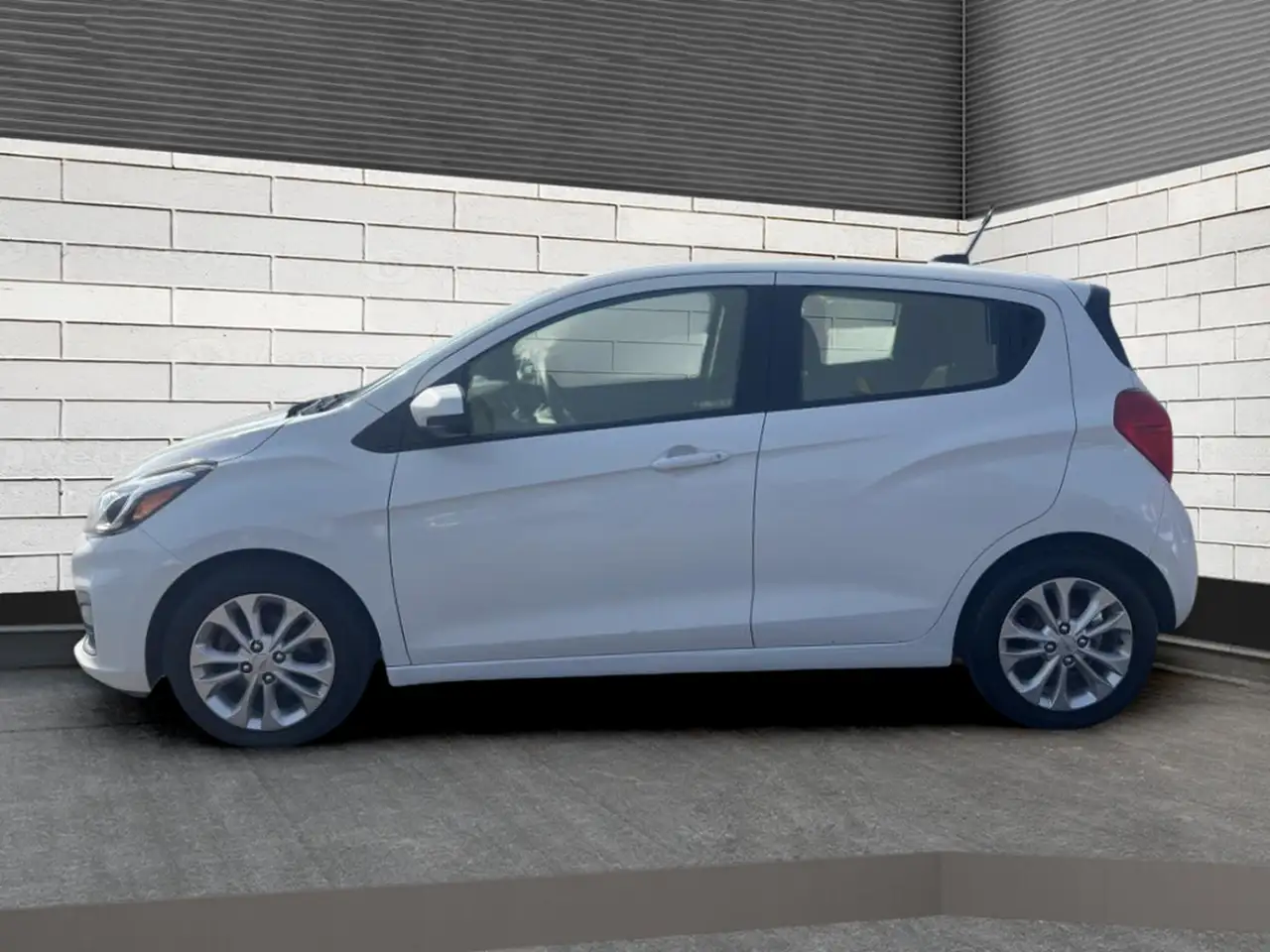 Chevrolet Spark снимка Chevrolet Spark