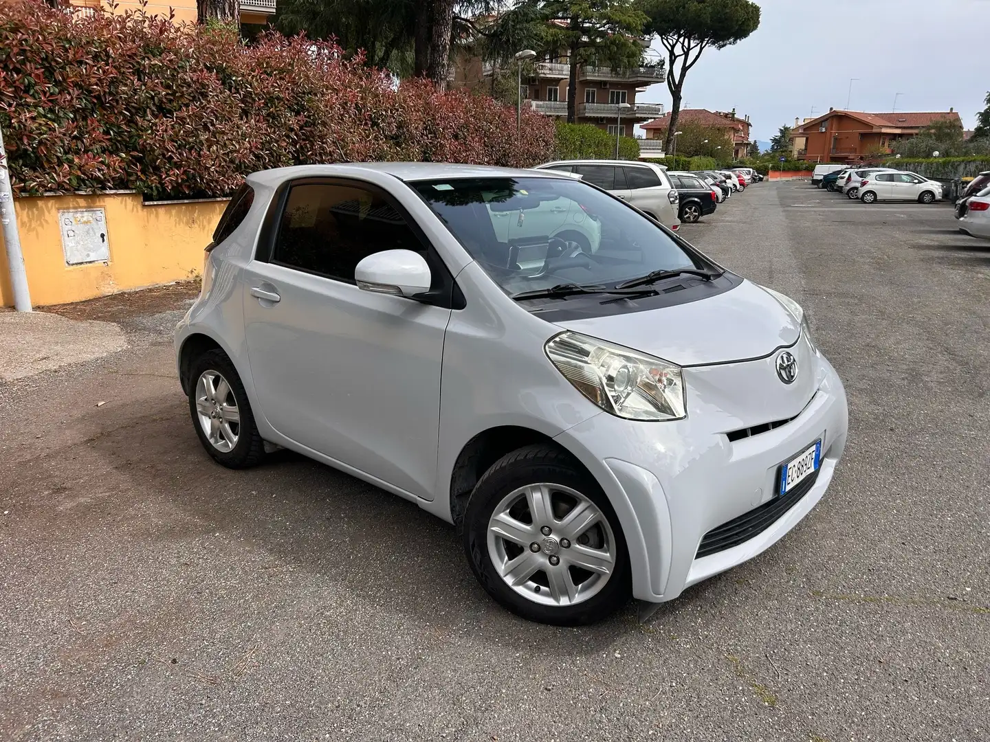 Toyota iQ 1.0 Sol cvt - 1