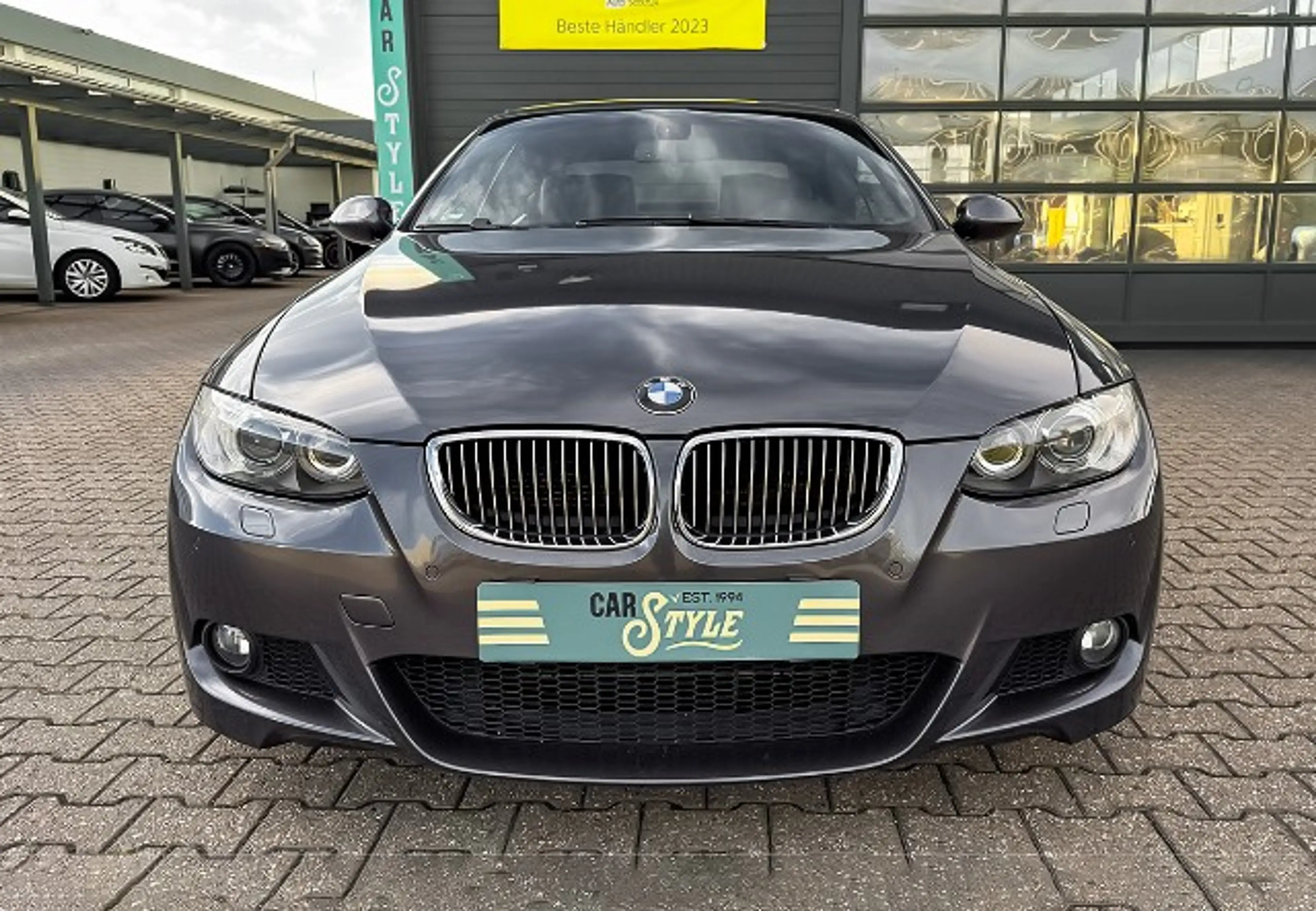 BMW 325 i Cabrio M Sport Paket HiFi SHZ 19" — photo 2