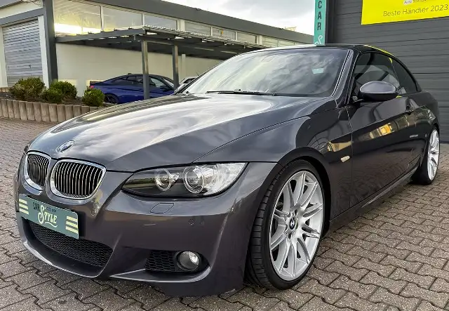 BMW 325 i Cabrio M Sport Paket HiFi SHZ 19"