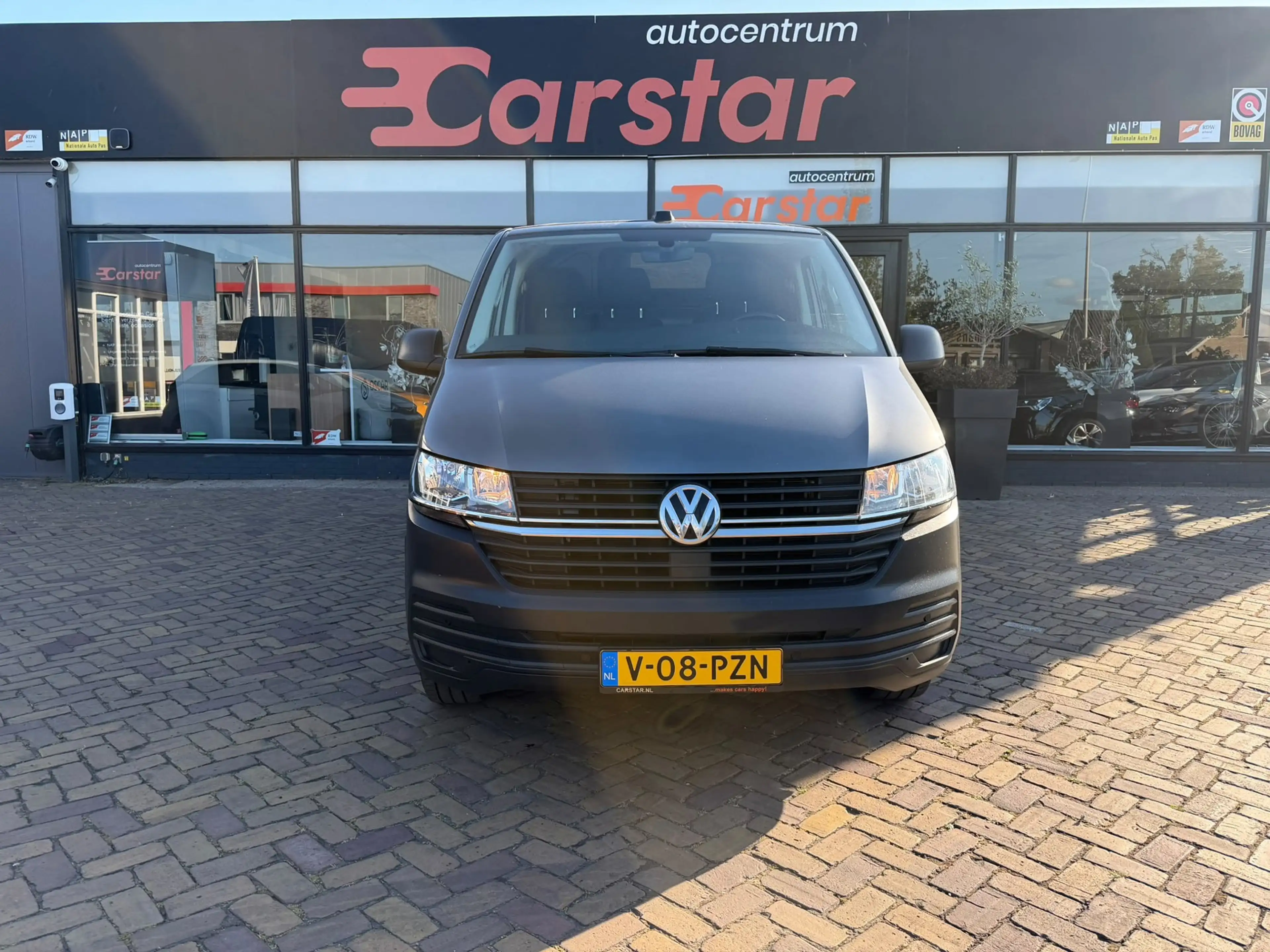 Volkswagen Transporter 2.0 TDI L2H1 28 Highline|PDC|CRUISE|CARPLAY — photo 8