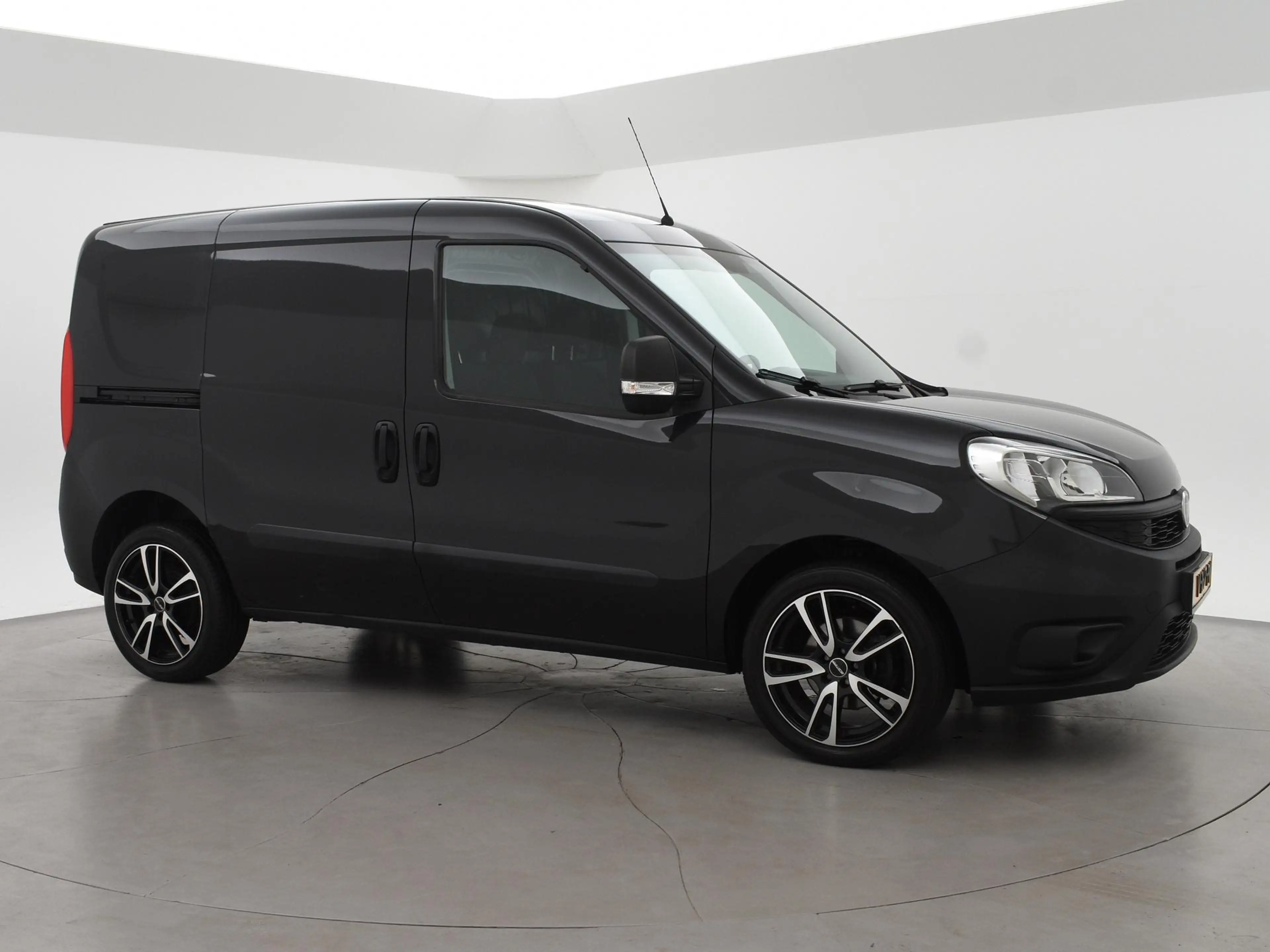 Fiat Doblo Cargo 1.3 MJ ACTUAL EURO 6 + TREKHAAK | 17 INCH | — photo 24
