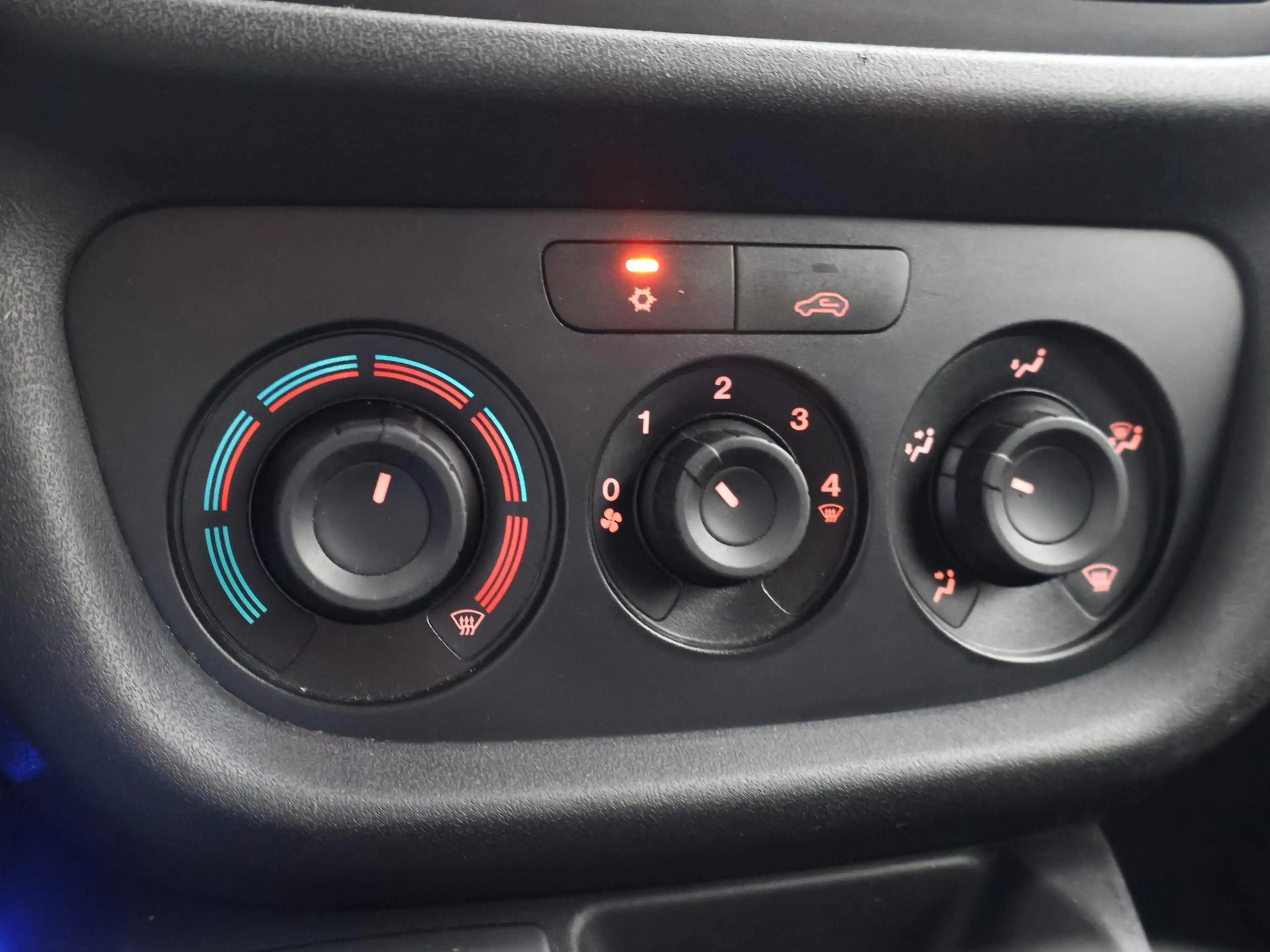 Fiat Doblo Cargo 1.3 MJ ACTUAL EURO 6 + TREKHAAK | 17 INCH | — photo 19