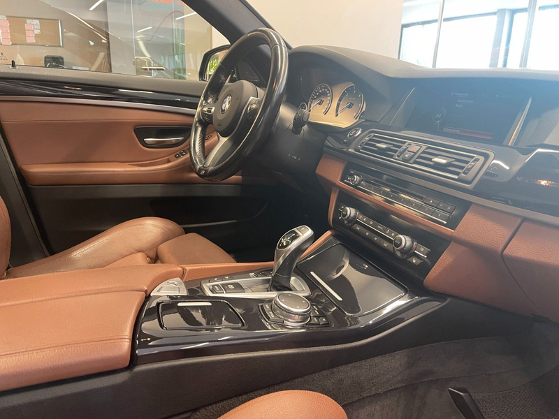 BMW 530 d xDrive M Sport Paket*LED/Leder /Panorama* — photo 12