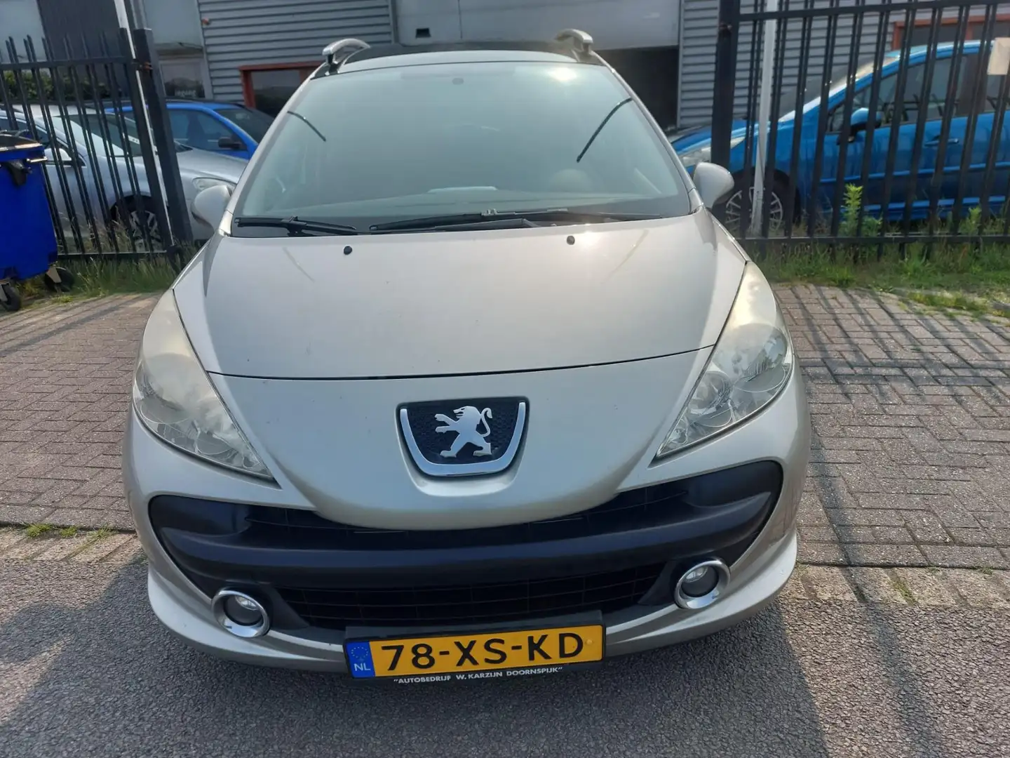 Peugeot 207 SW 1.4 VTi XS 5 deurs + airco Grau - 2