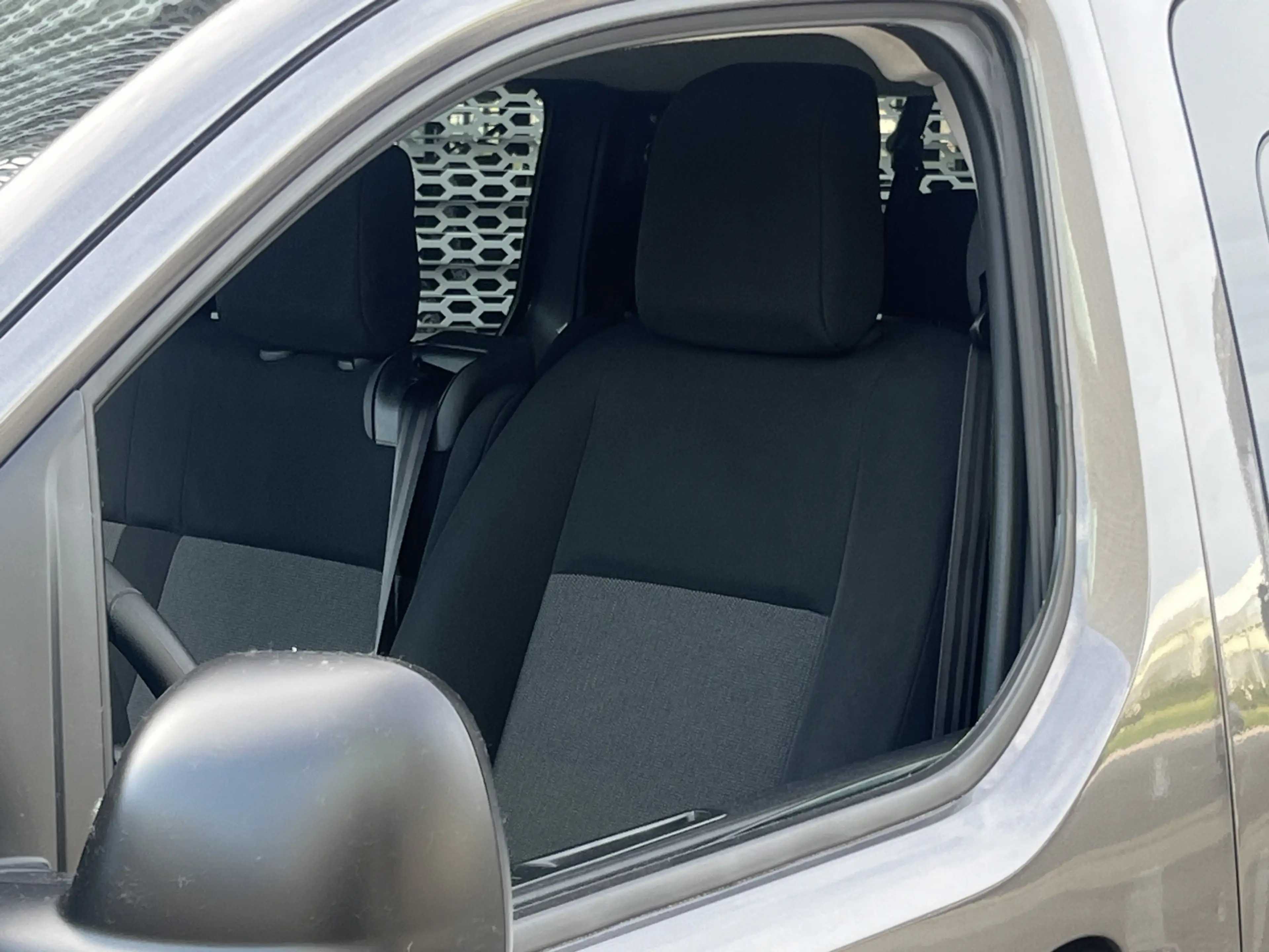 Peugeot e-Expert 75 kWh Long E-Traveller 9 persoons bus !! € 32995 — photo 4