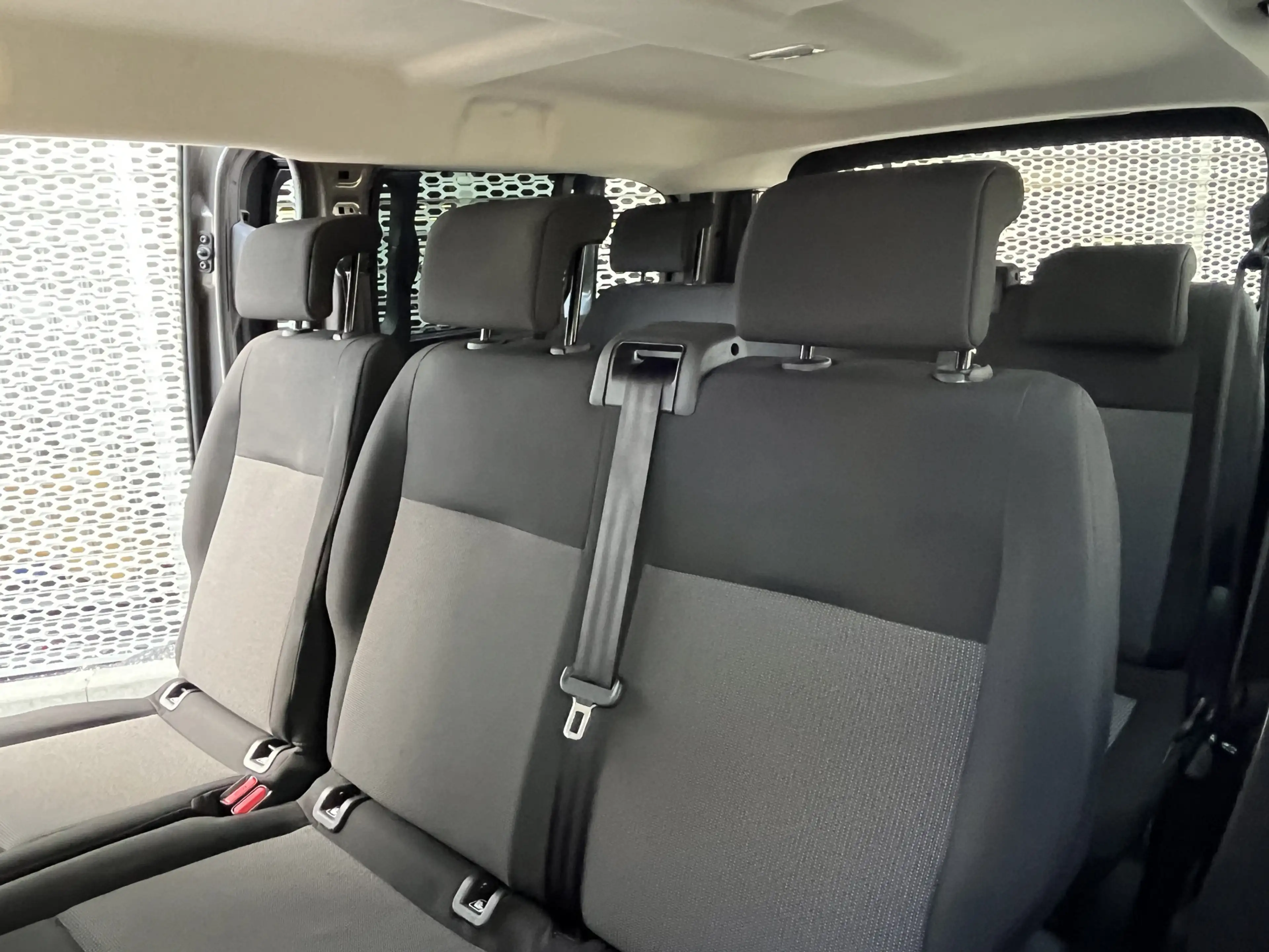 Peugeot e-Expert 75 kWh Long E-Traveller 9 persoons bus !! € 32995 — photo 9