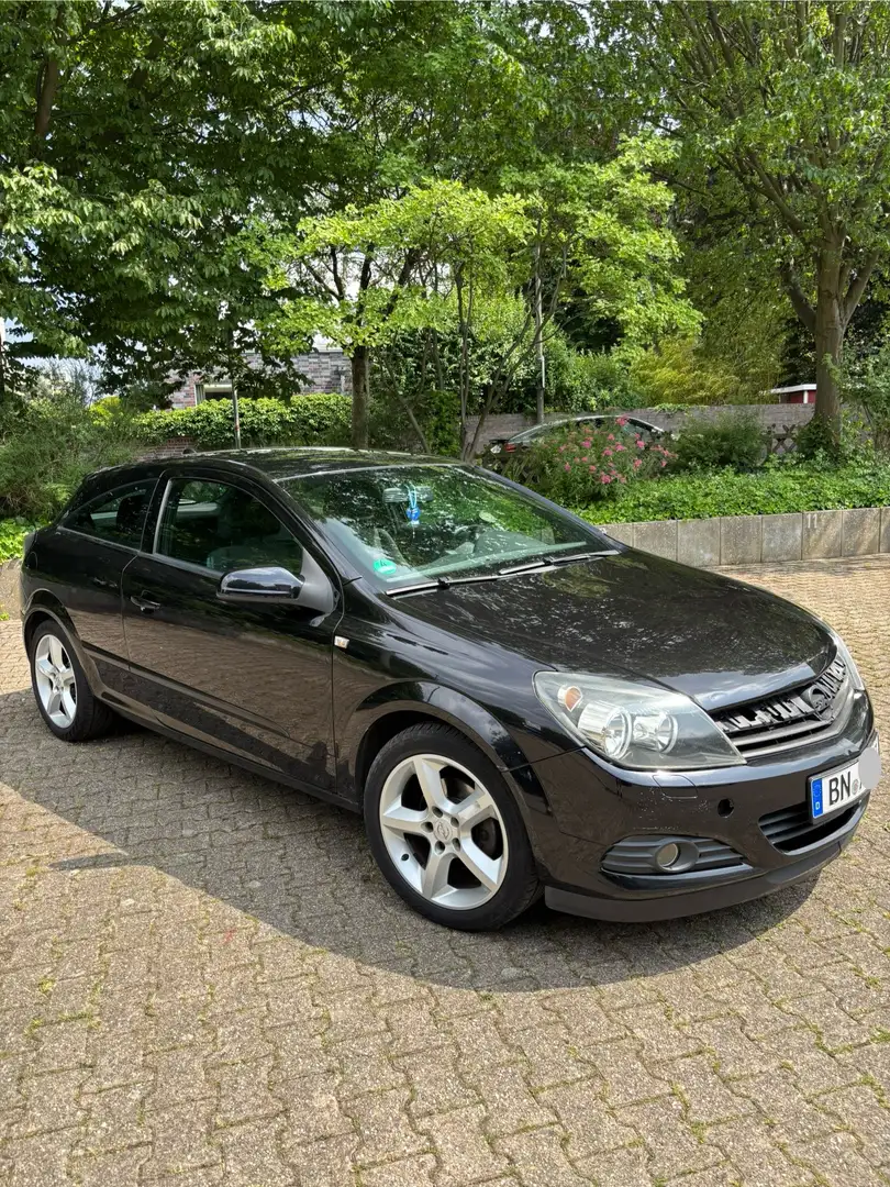 Opel Astra H GTC 1.6 Benzin 105 PS Schalter Bj 2005 2.Radsatz Schwarz - 2