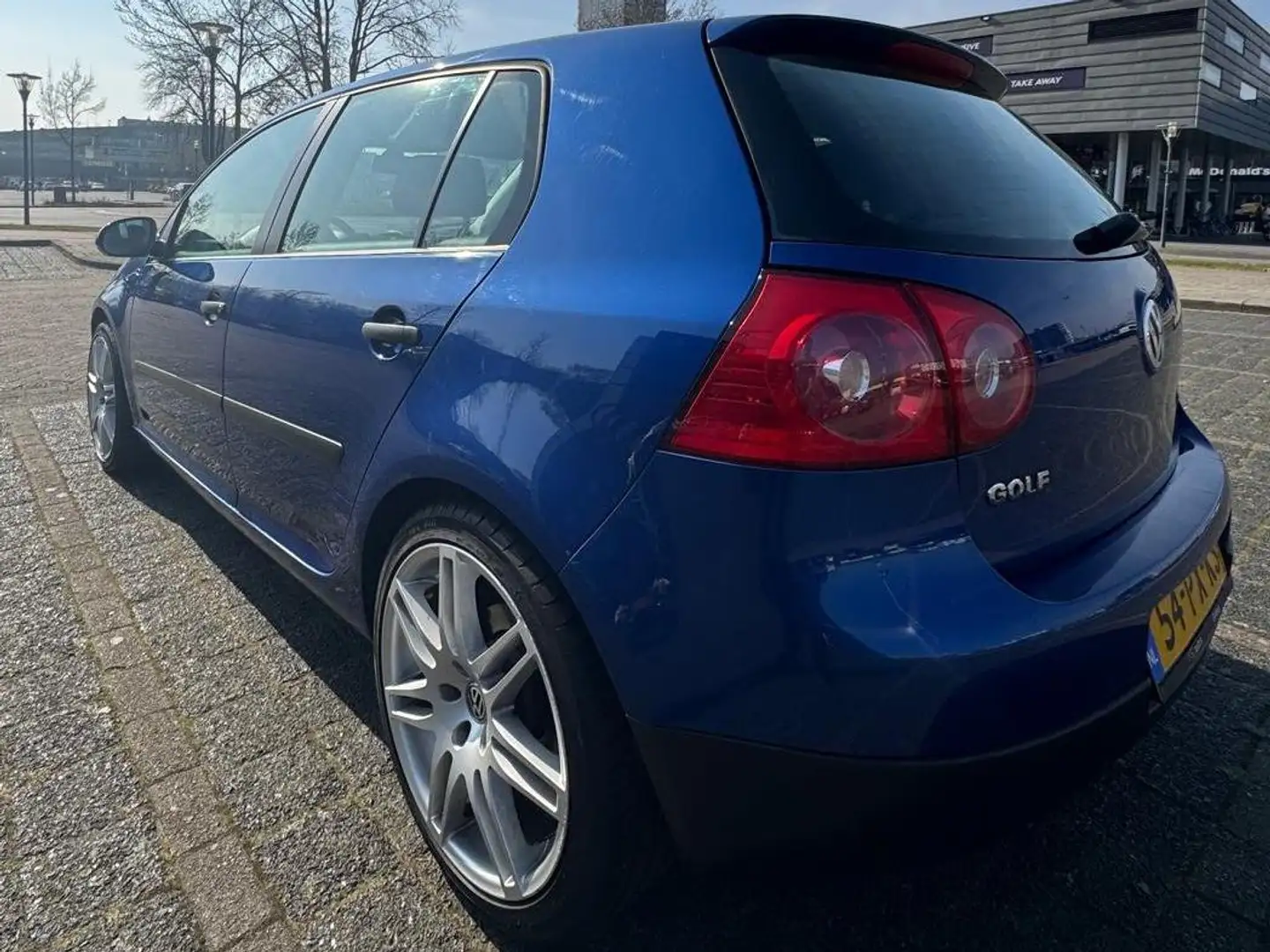 Volkswagen Golf Golf 1.6 FSI Comfortline APK 01/2026 Blauw - 2