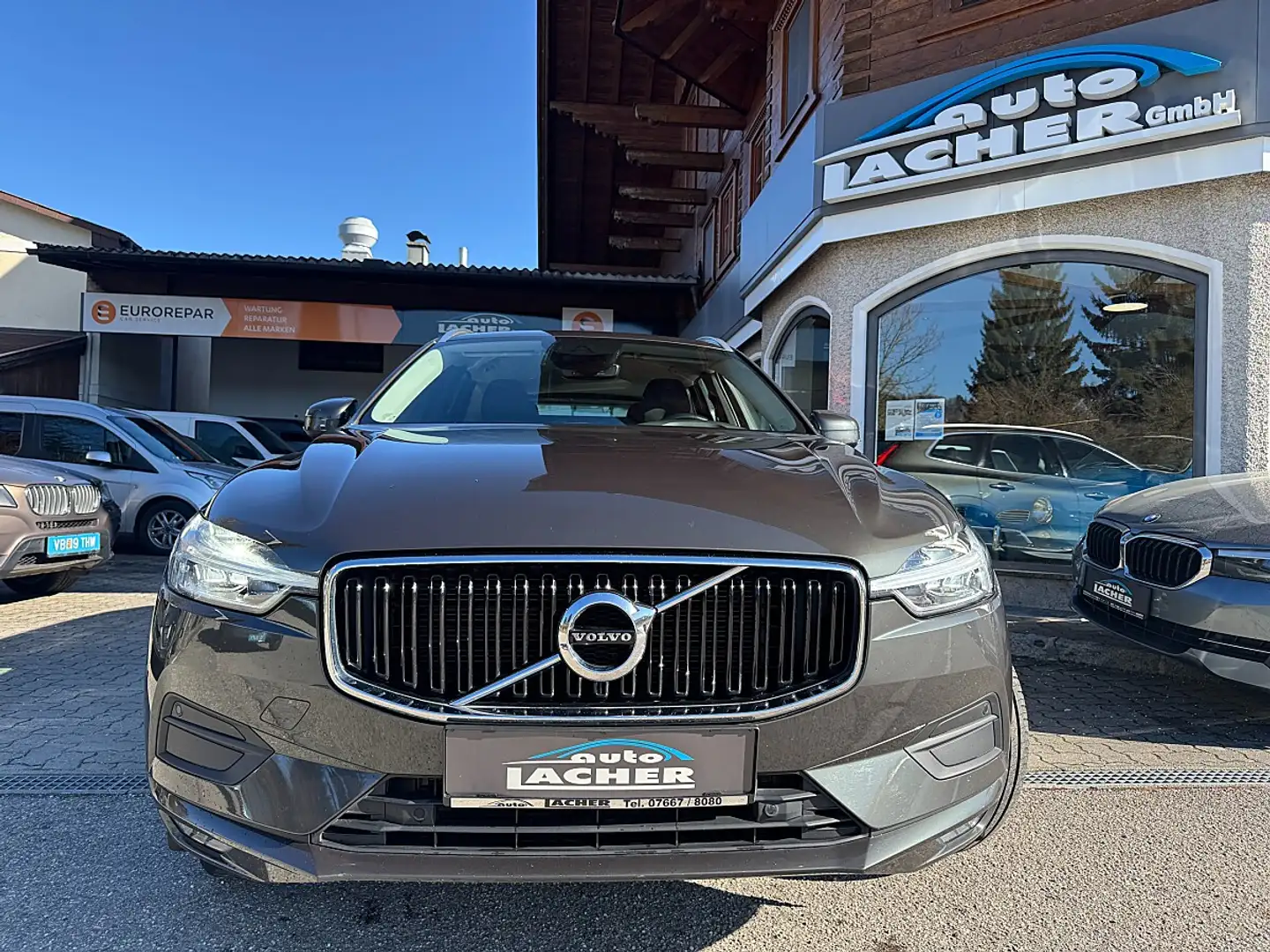 Volvo XC60 2,0D4 Momentum Pro Geartronik*LED*RFK*Leder* Grau - 2