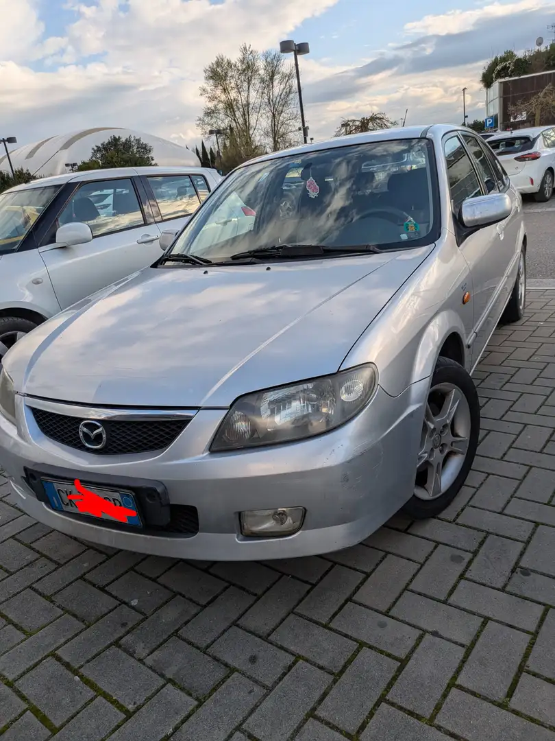 Mazda 323 323 F 1999 323F 2.0 td 16v Cromo Silber - 1