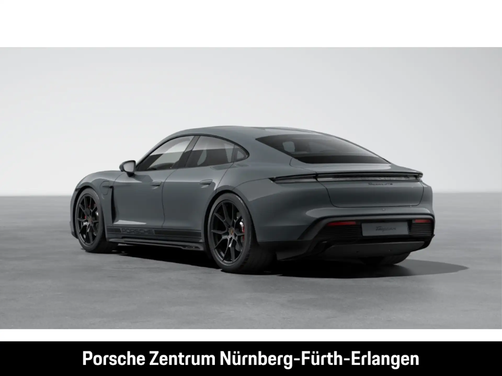 Porsche Taycan GTS 2026 건메탈 사진 3