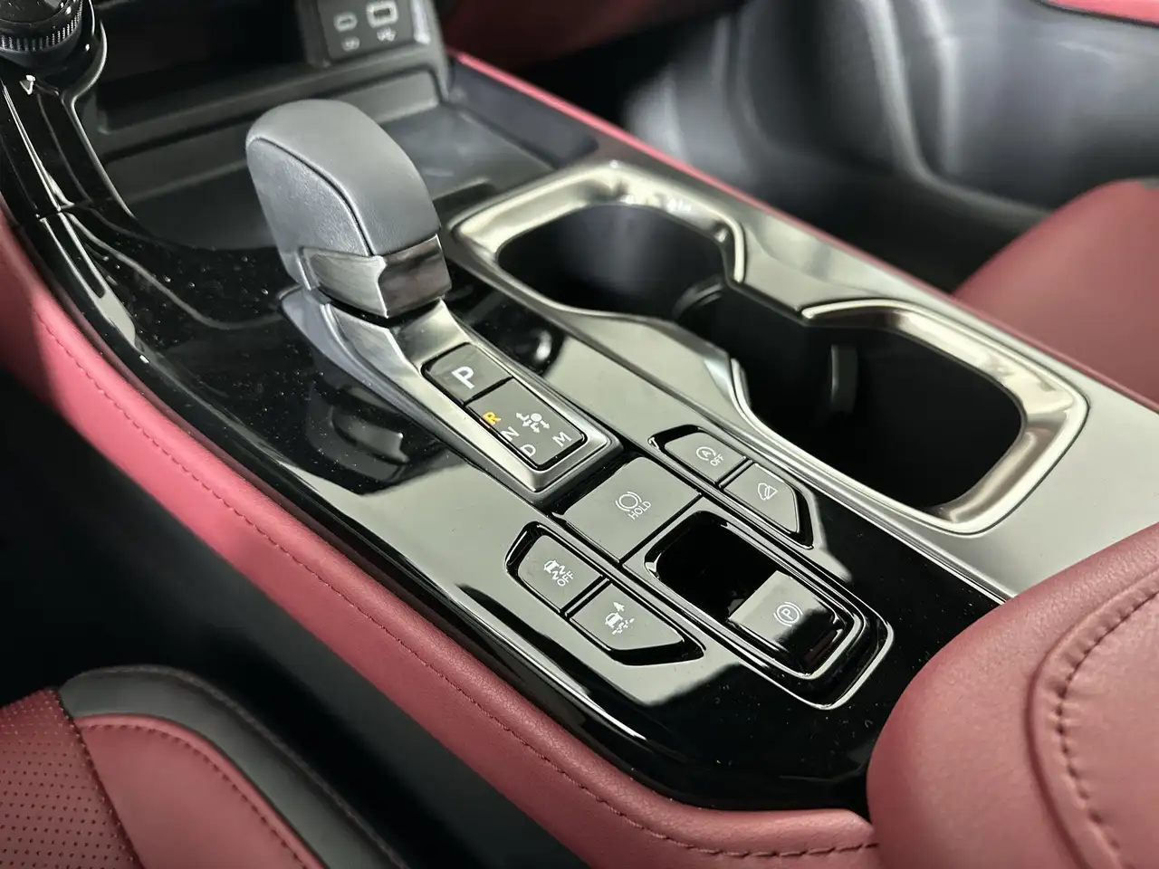 Lexus NX снимка Lexus NX
