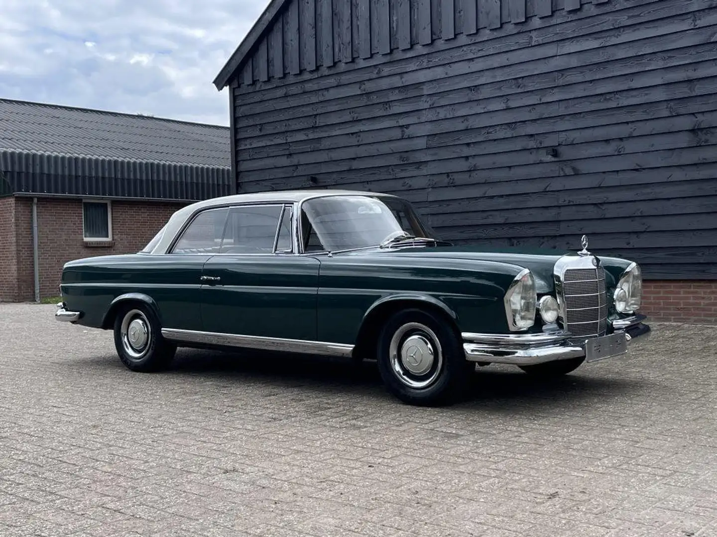 Mercedes-Benz 250 SE Coupe W111 in zeer mooie originele staat Verde - 1