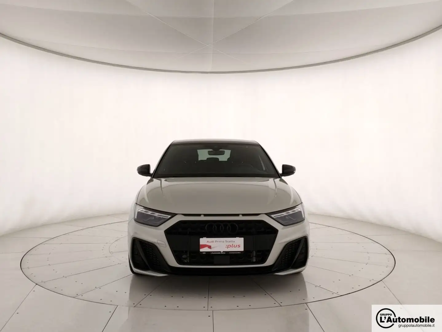 Audi A1 Sportback 30 1.0 tfsi S Line E 110cv s-tronic Gümüş rengi - 2