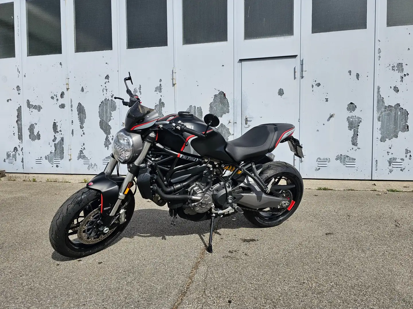Ducati Monster 821 Stealth Special Black Edition Negru - 1