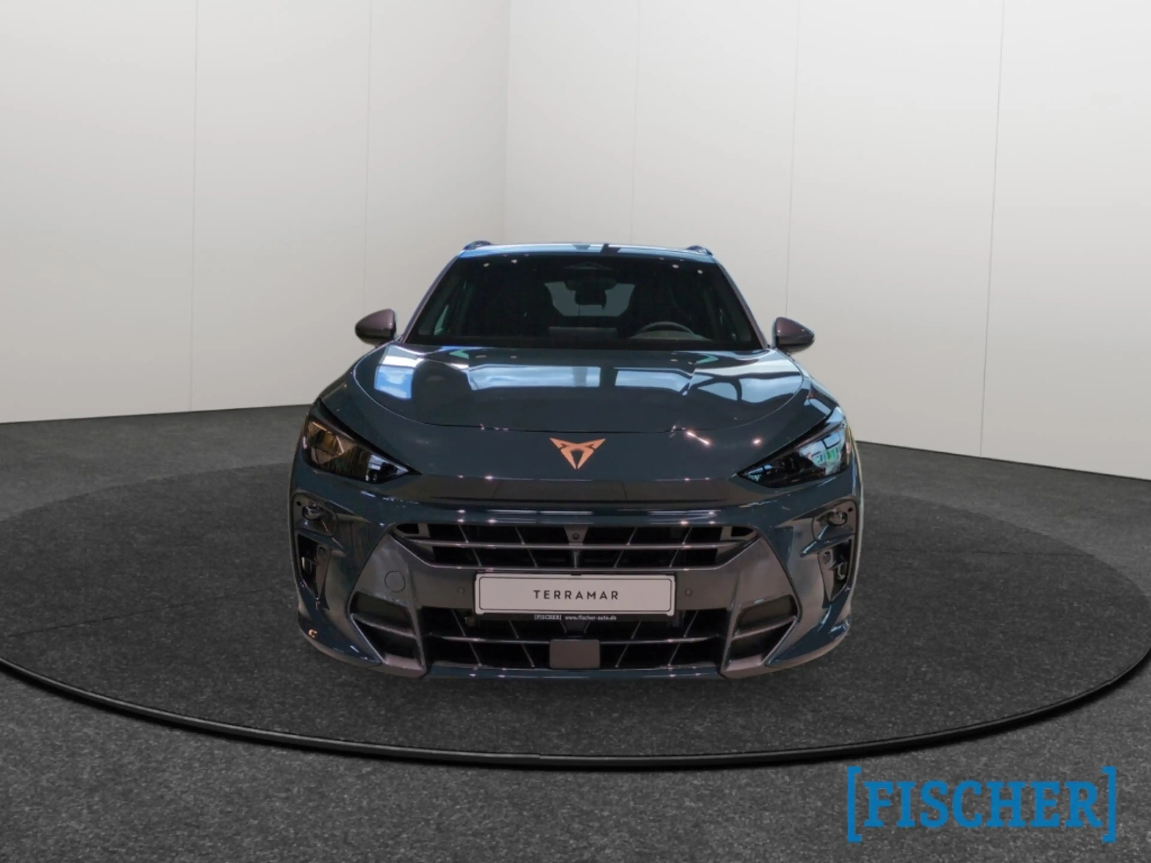 CUPRA Terramar 1.5 e-Hybrid 150 kW HUD AHK-klappbar Navi Digitale — photo 2