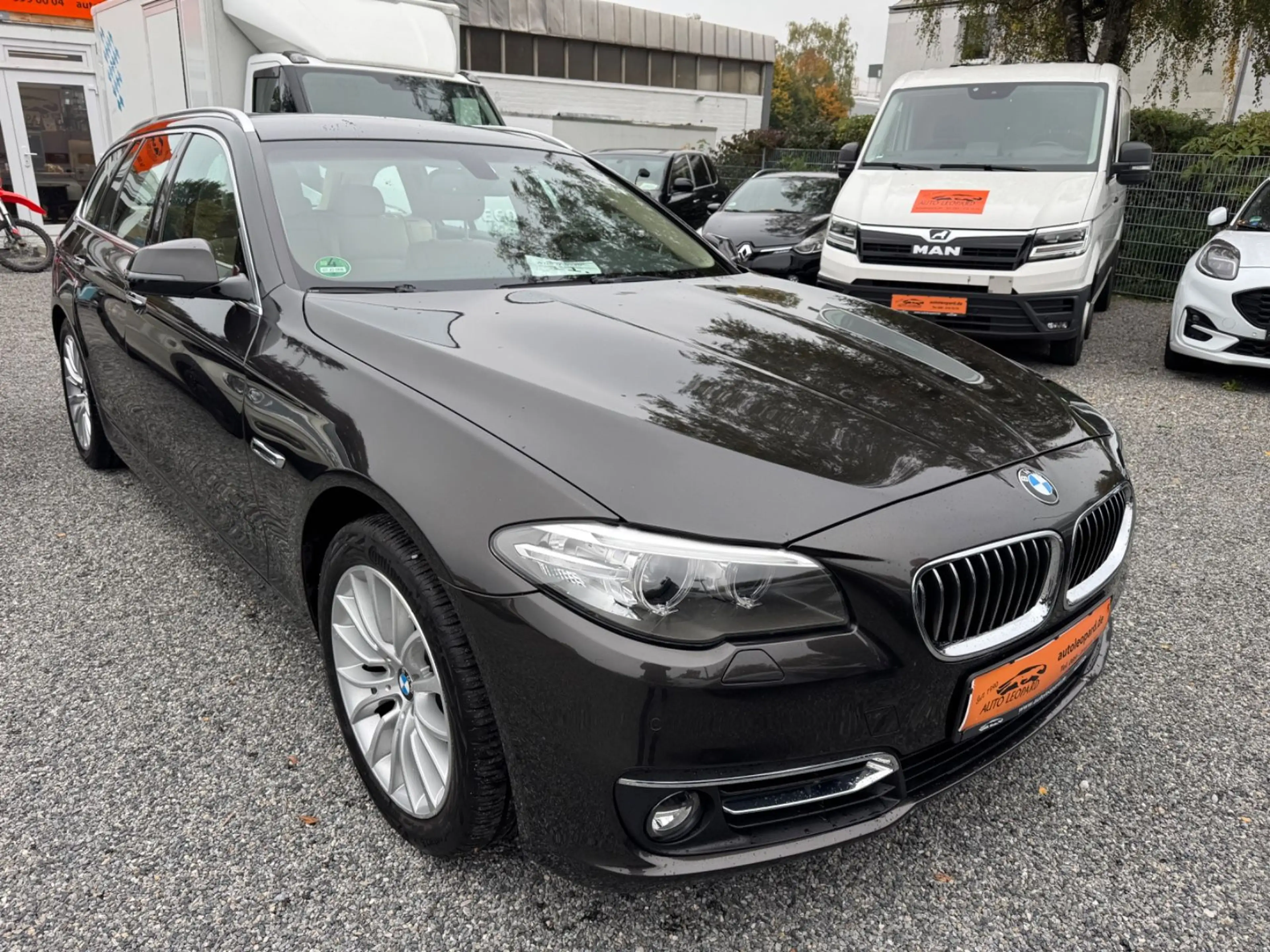 BMW 520 5 Touring 520 d — photo 2