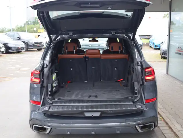 BMW X5 view 14