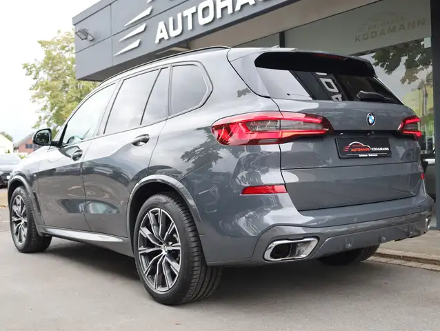 BMW X5 view 7