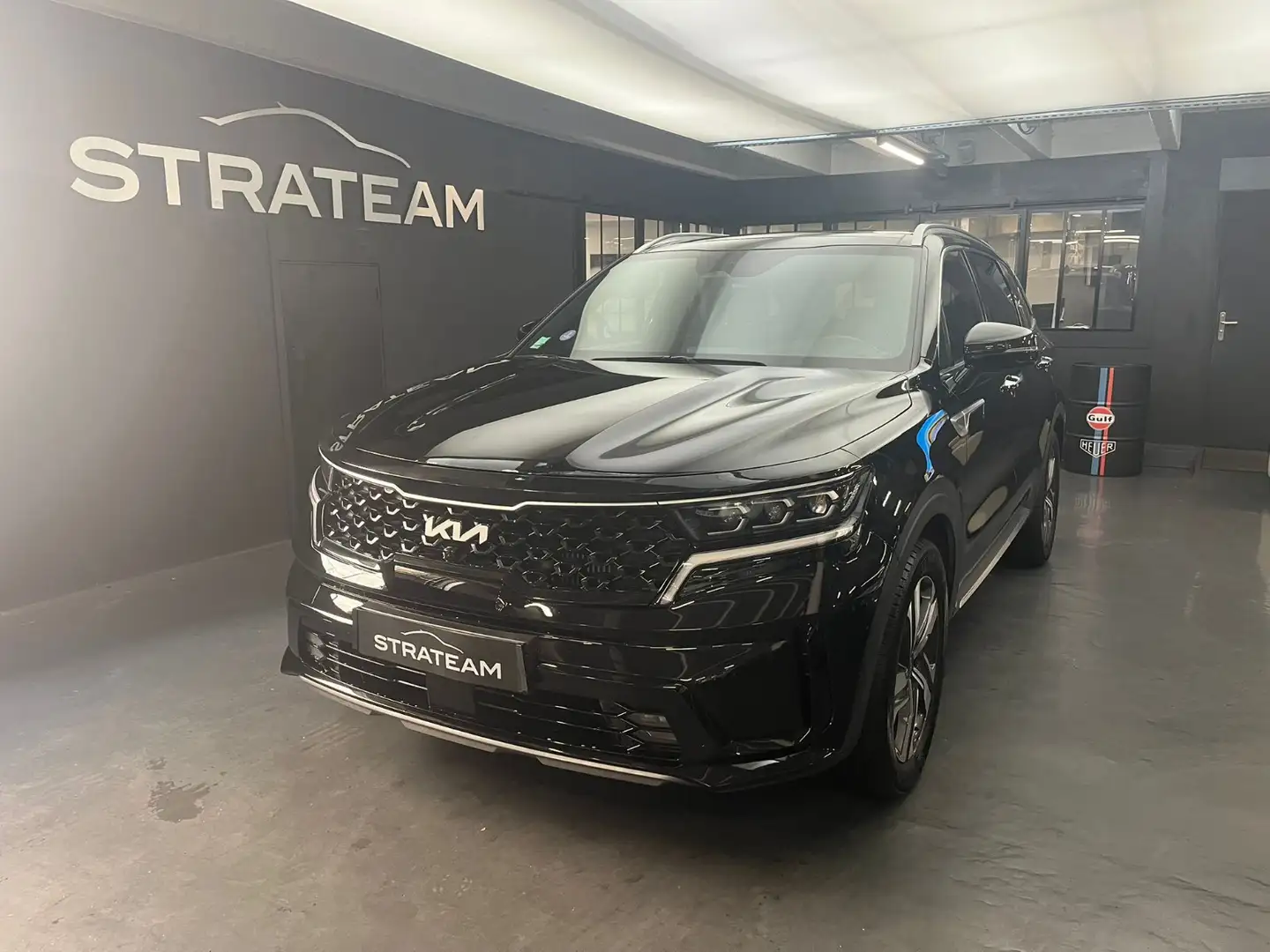 Kia Sorento IV 1.6 T-GDI PHEV 265 4X4 PREMIUM 7PL Fekete - 1