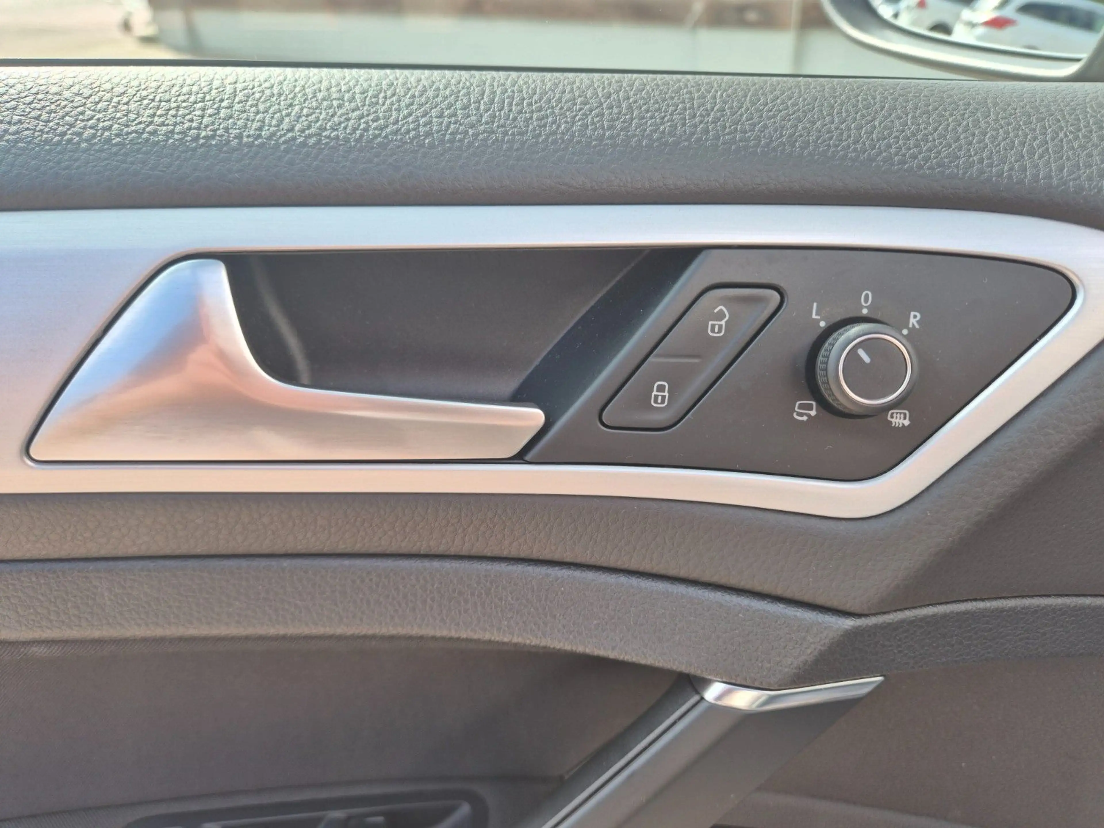 Volkswagen Golf VII Lim. - 1.HD - PARKPILOT - 60000 KM- PDC — photo 8