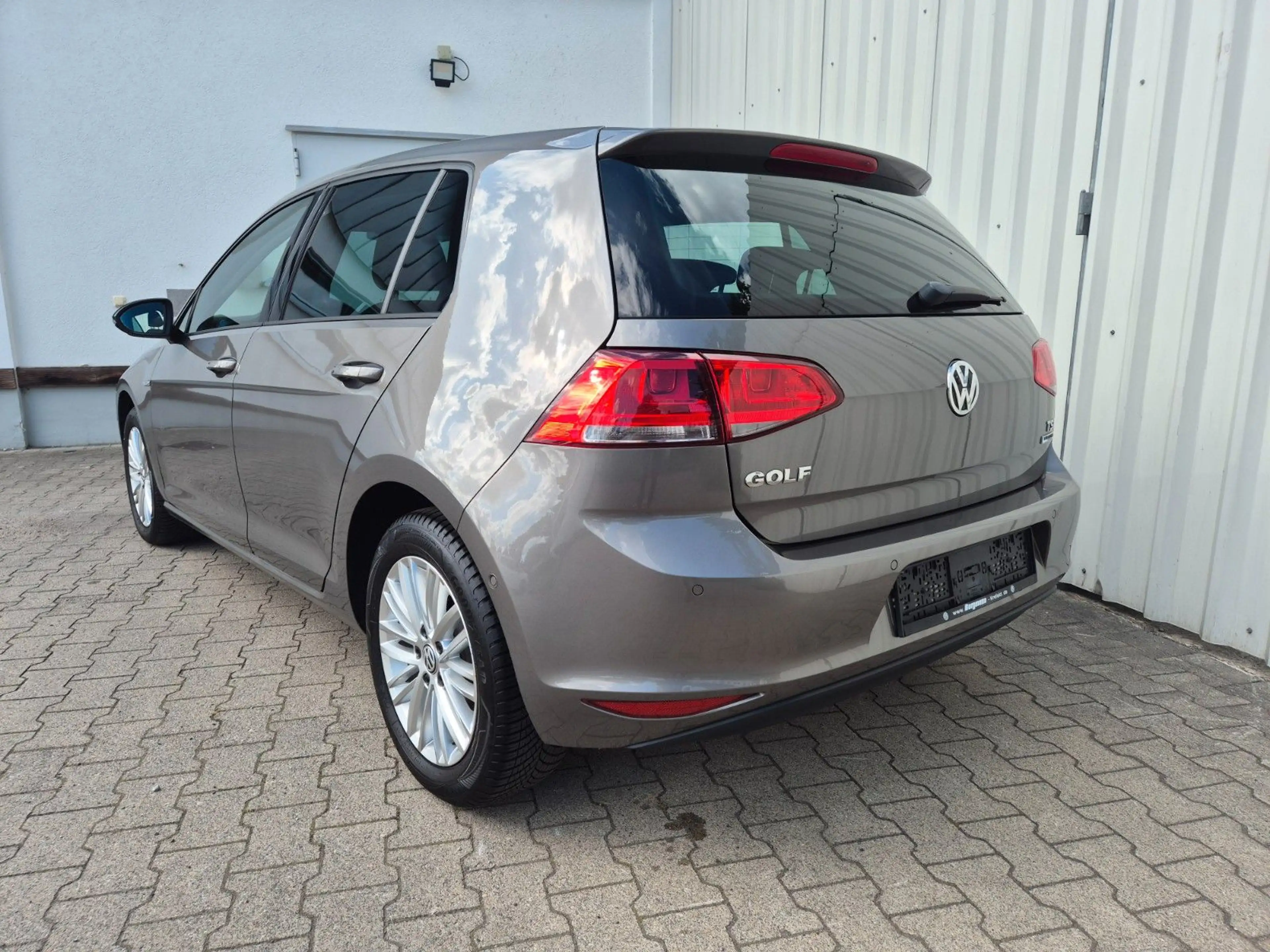 Volkswagen Golf VII Lim. - 1.HD - PARKPILOT - 60000 KM- PDC — photo 3