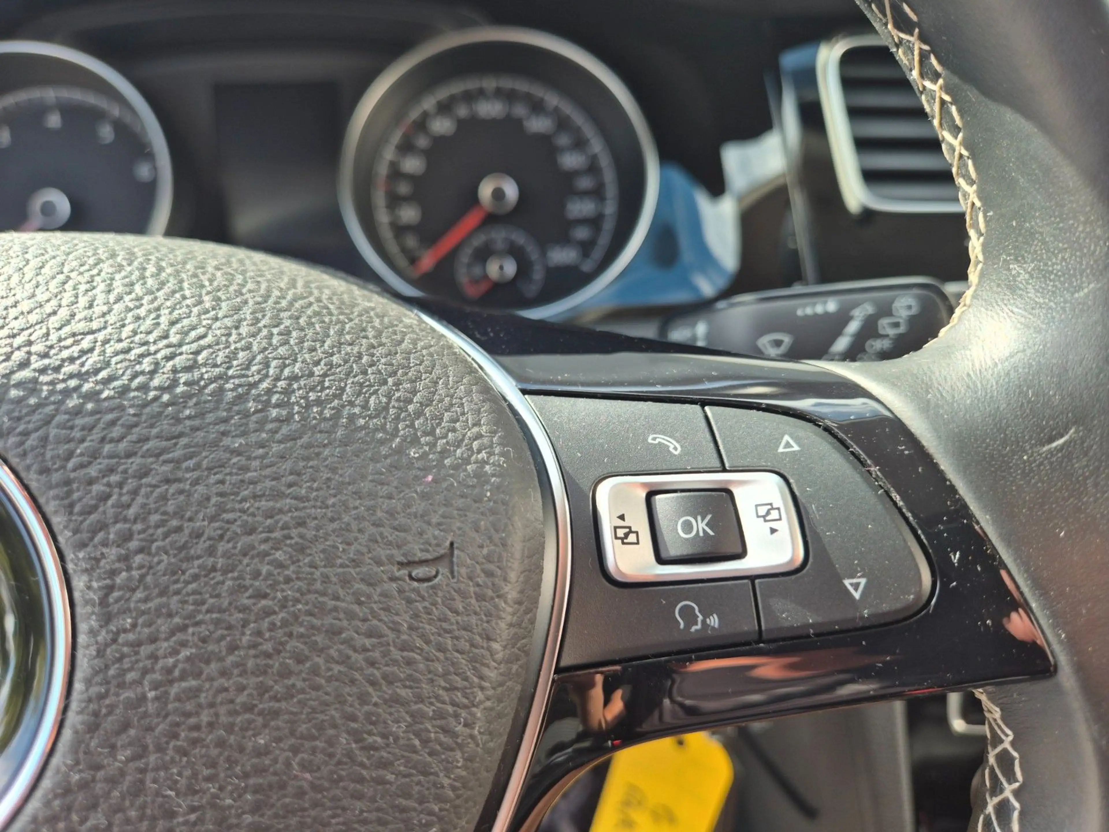 Volkswagen Golf VII Lim. - 1.HD - PARKPILOT - 60000 KM- PDC — photo 14
