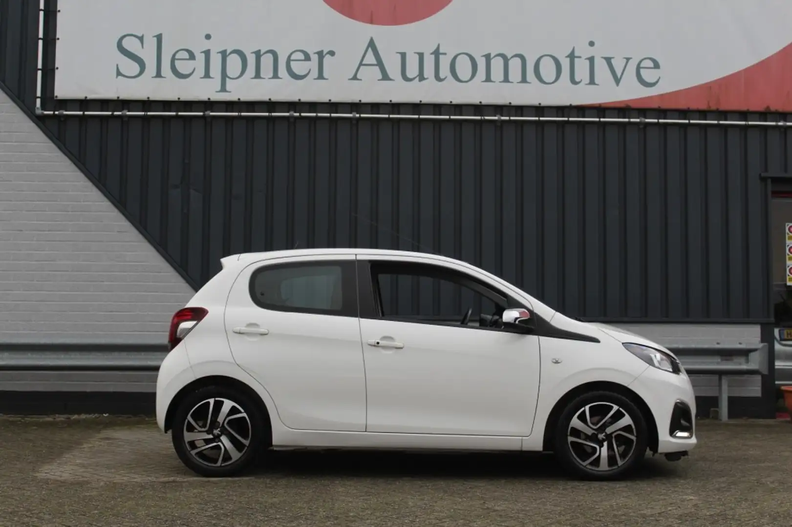 Peugeot 108 Peugeot 108 1.0 e-VTI Allure/ NL auto 1ste eigenaa Wit - 2