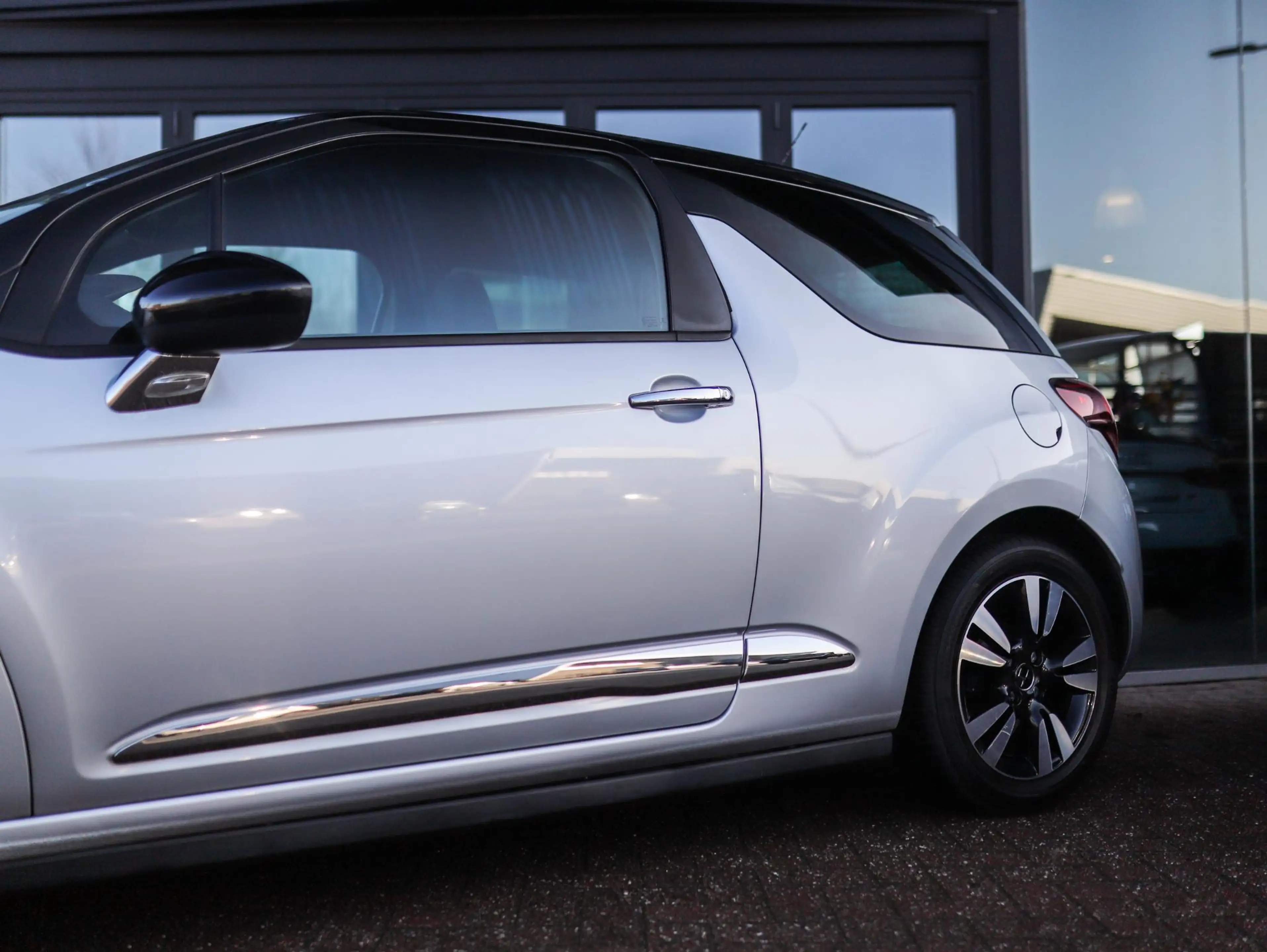 DS Automobiles DS 3 1.2 PureTech So Chic | Automaat! | PDC | Cruise Co — photo 3