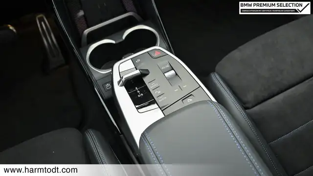 BMW Ix1 view 12