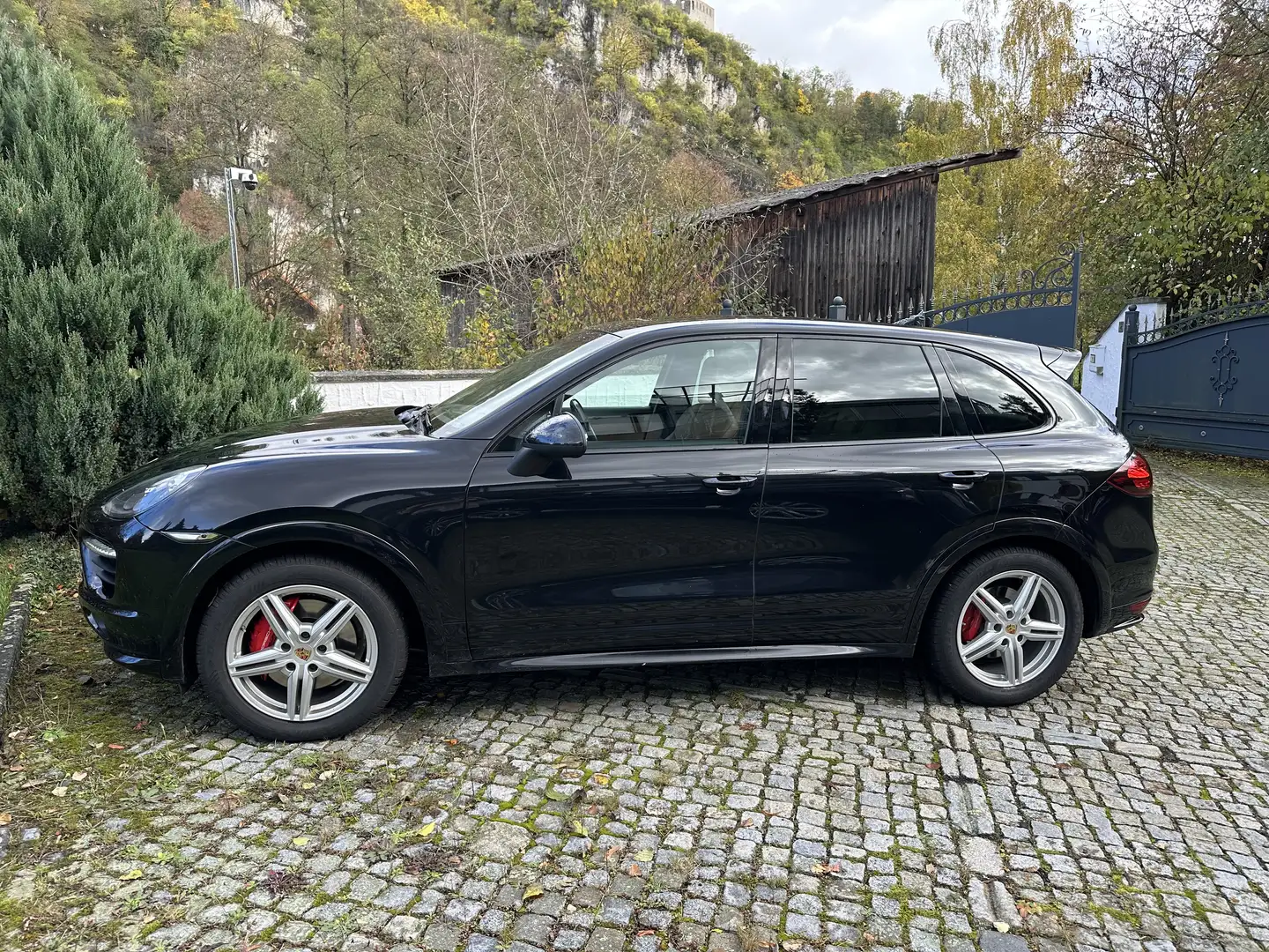 Porsche Cayenne GTS Tiptronic mit Porsche Approved und Standhe. - 2