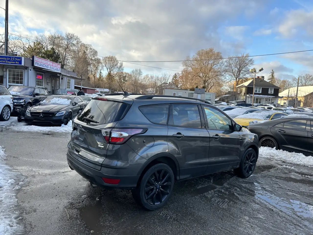 Ford Escape снимка Ford Escape