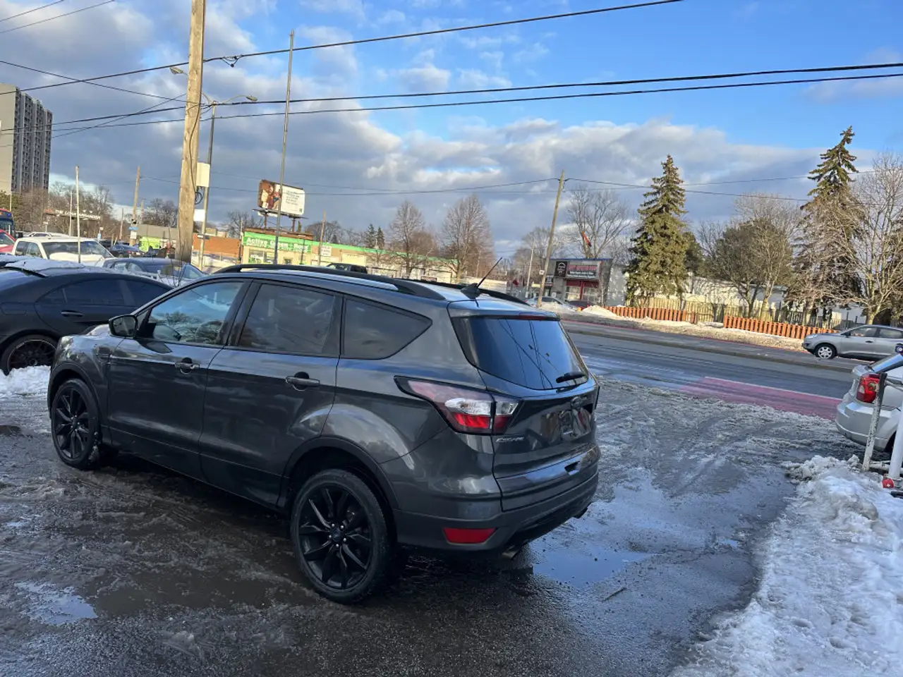 Ford Escape снимка Ford Escape