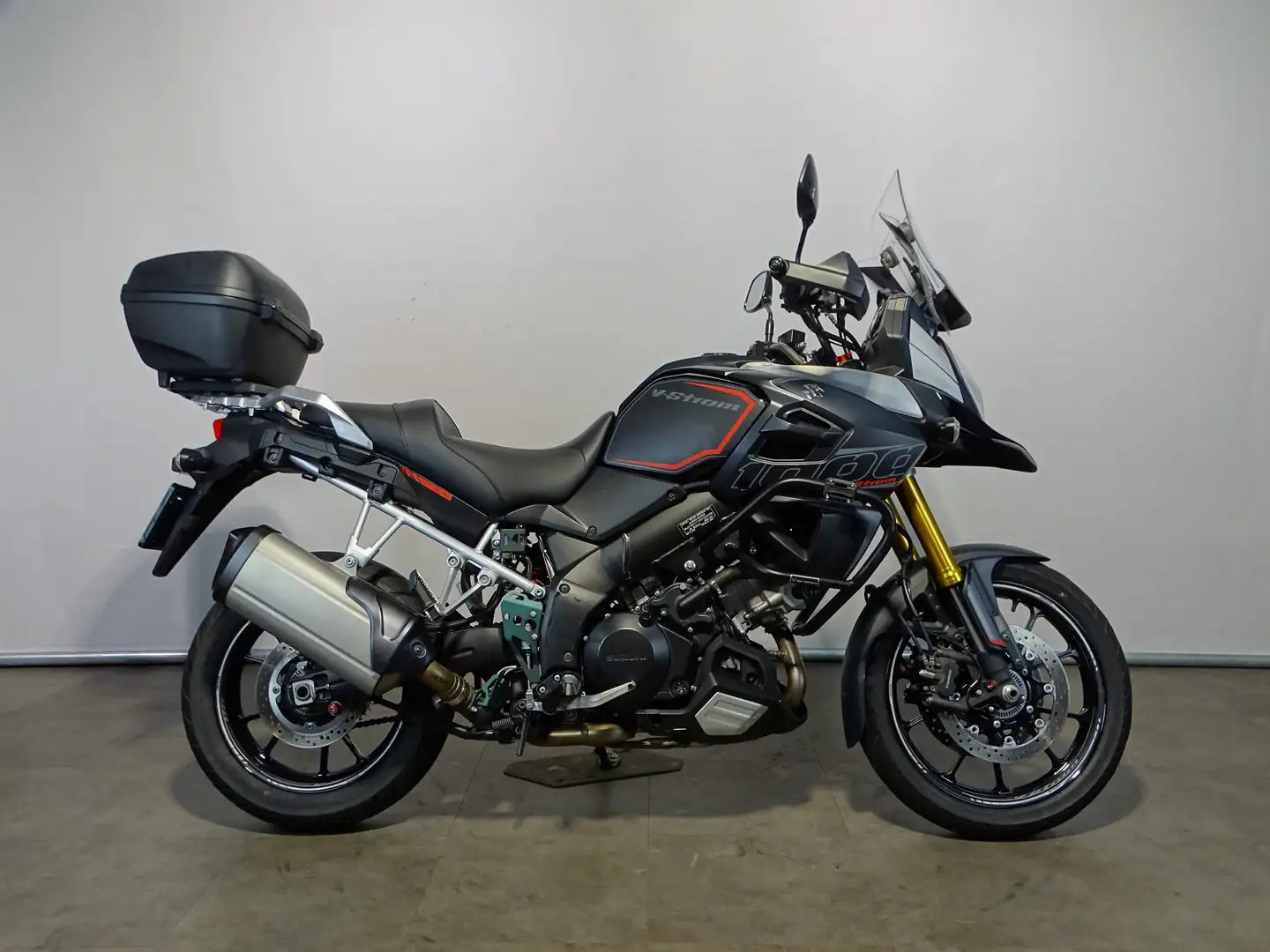 Suzuki V-Strom 1000 DL Grijs - 1