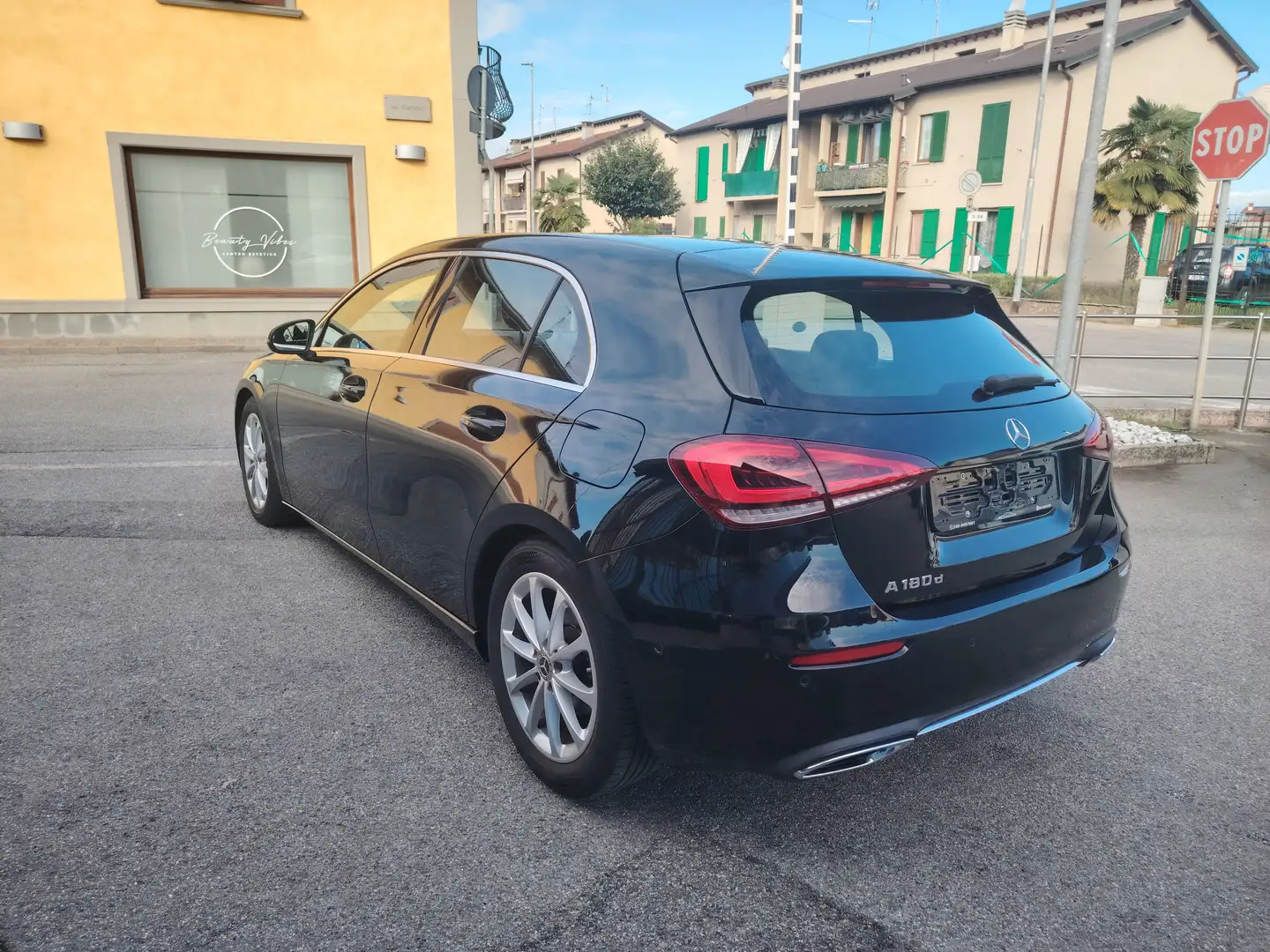 Mercedes-Benz A 180 D SPORT AUTOMATICA PDC "OK NEOPATENTATI" Nero - 2