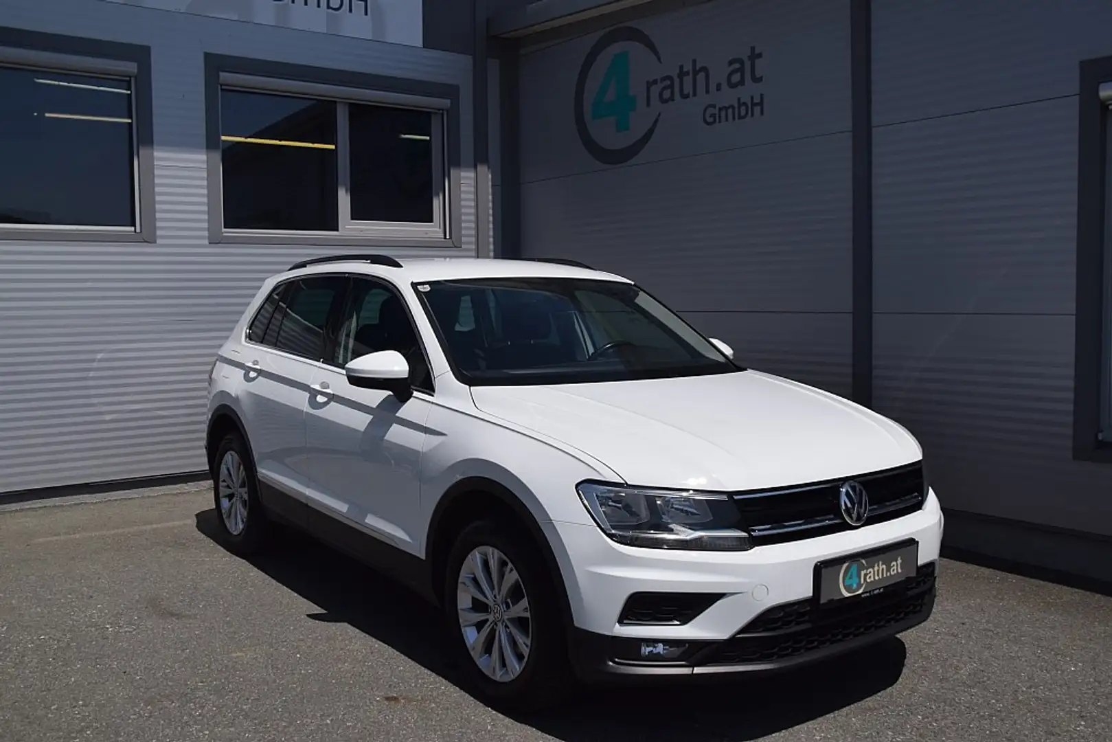 Volkswagen Tiguan 2,0 TDI SCR 4Motion ACC Weiß - 1