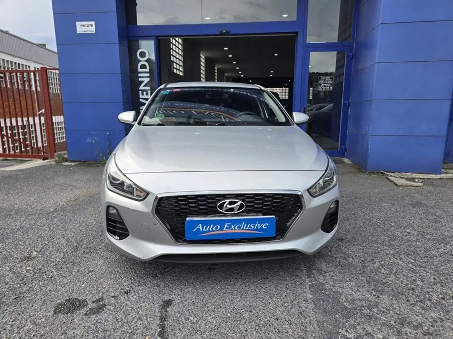 Hyundai i30 CW 1.0 TGDI Klass Gris - 2