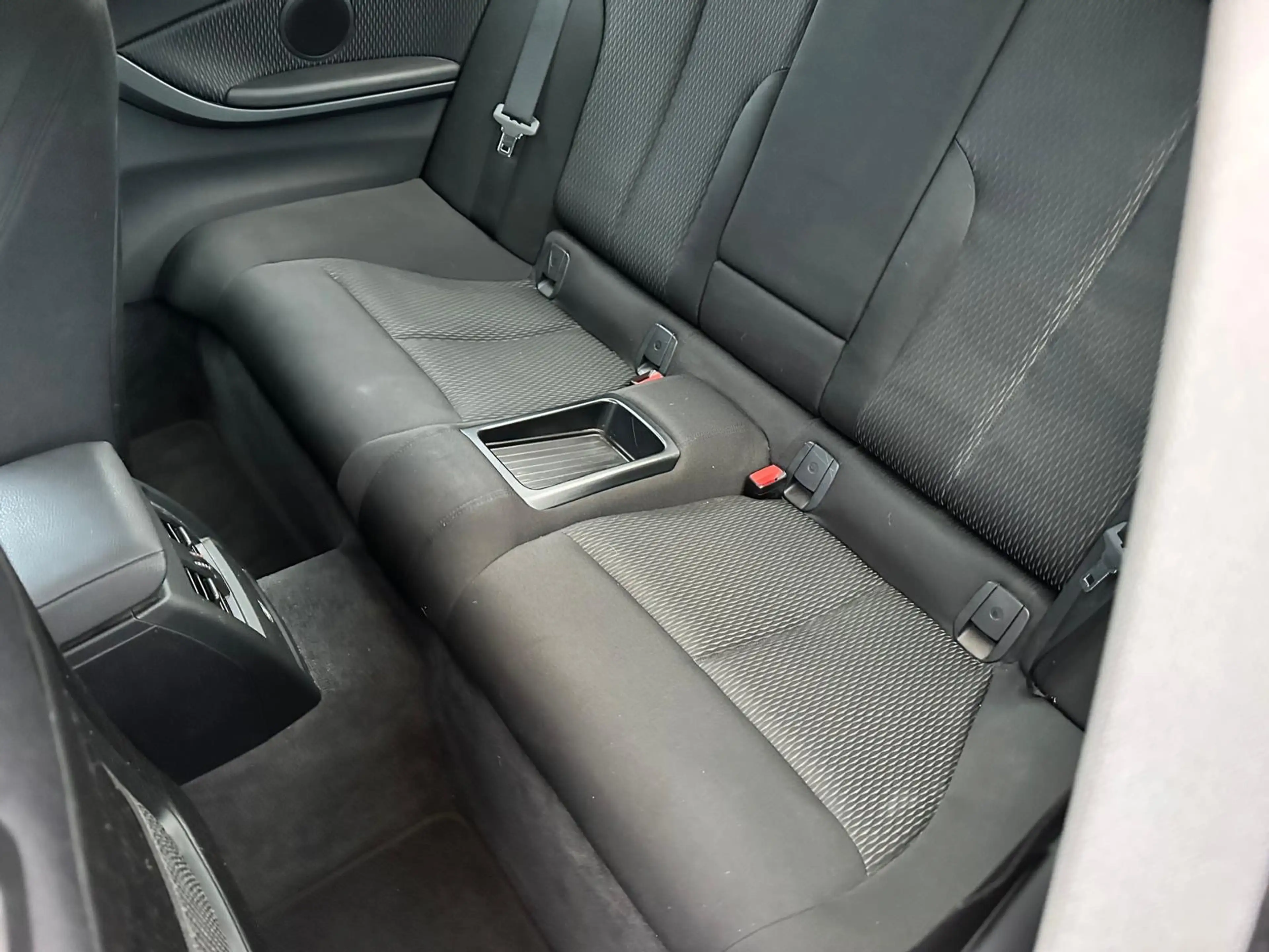 BMW 425 425 d Advantage — photo 11